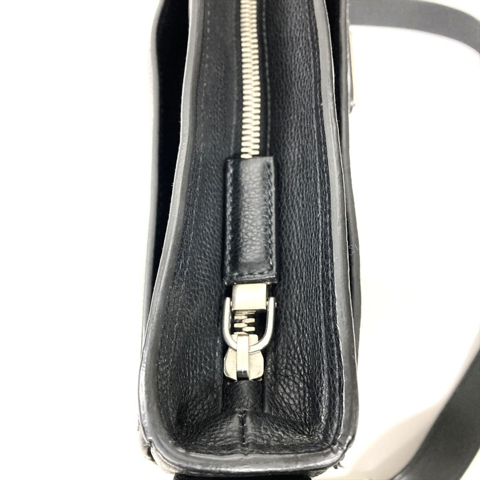 Prada Black Leather Shoulder Bag (Pre-Owned)