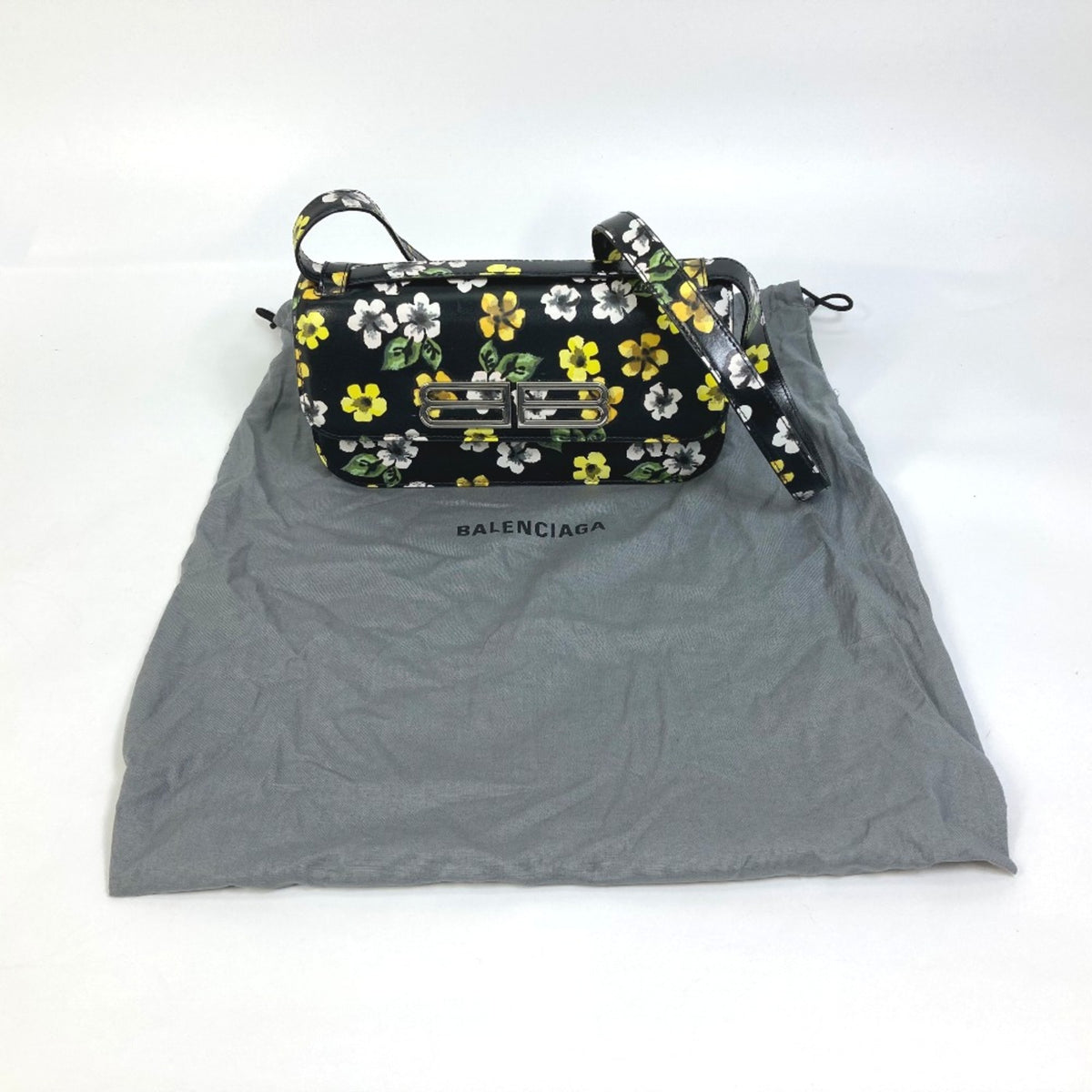Balenciaga Black Leather Shoulder Bag (Pre-Owned)