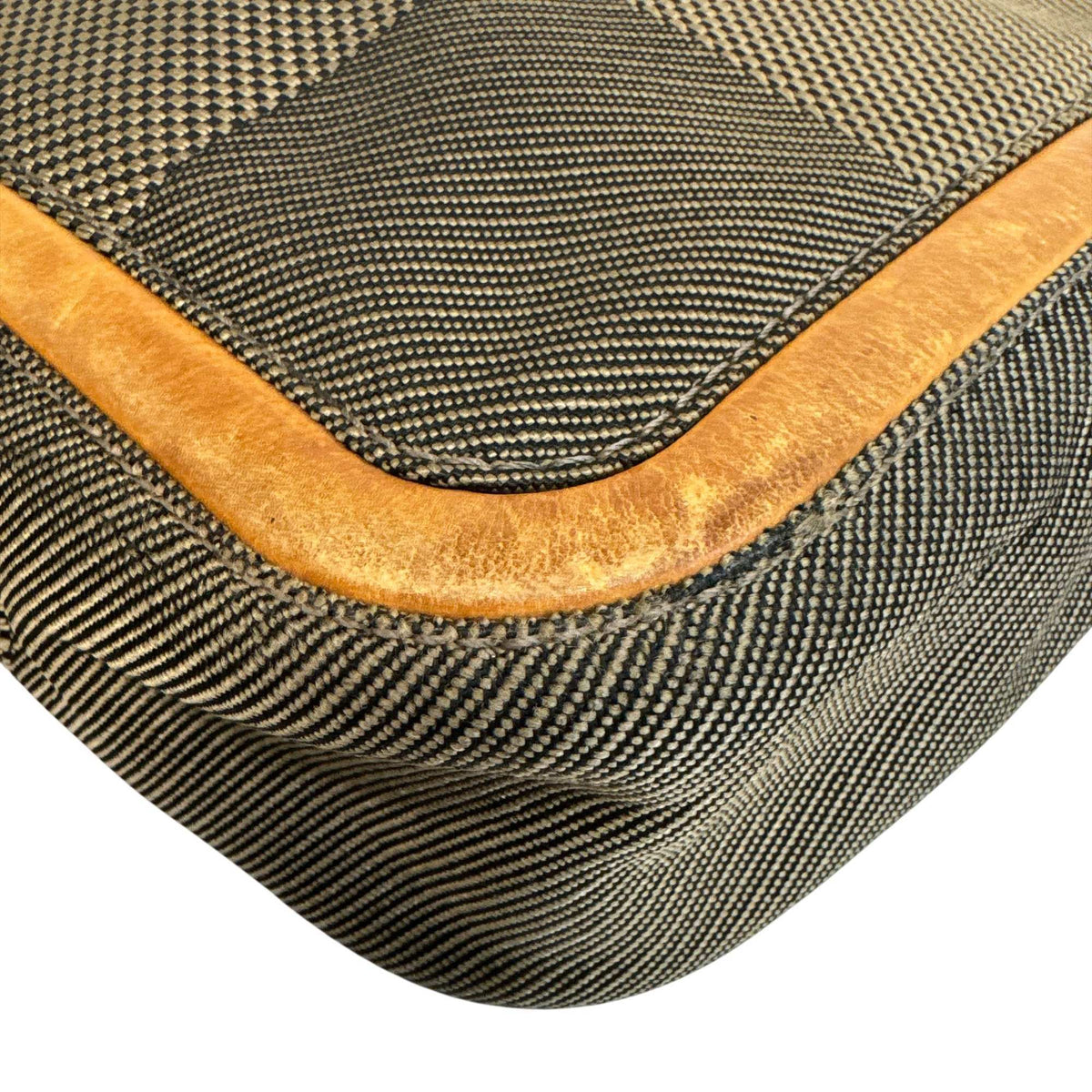 Louis Vuitton Damier Geant Green Khaki Canvas Shoulder Bag (Pre-Owned)