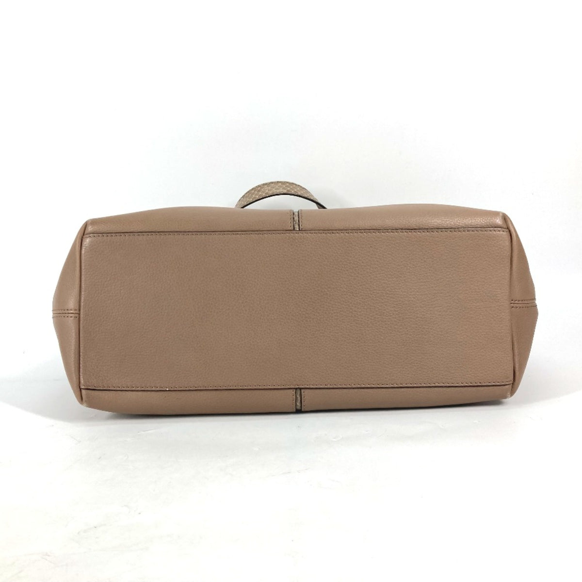 Cartier Beige Leather Shoulder Bag (Pre-Owned)