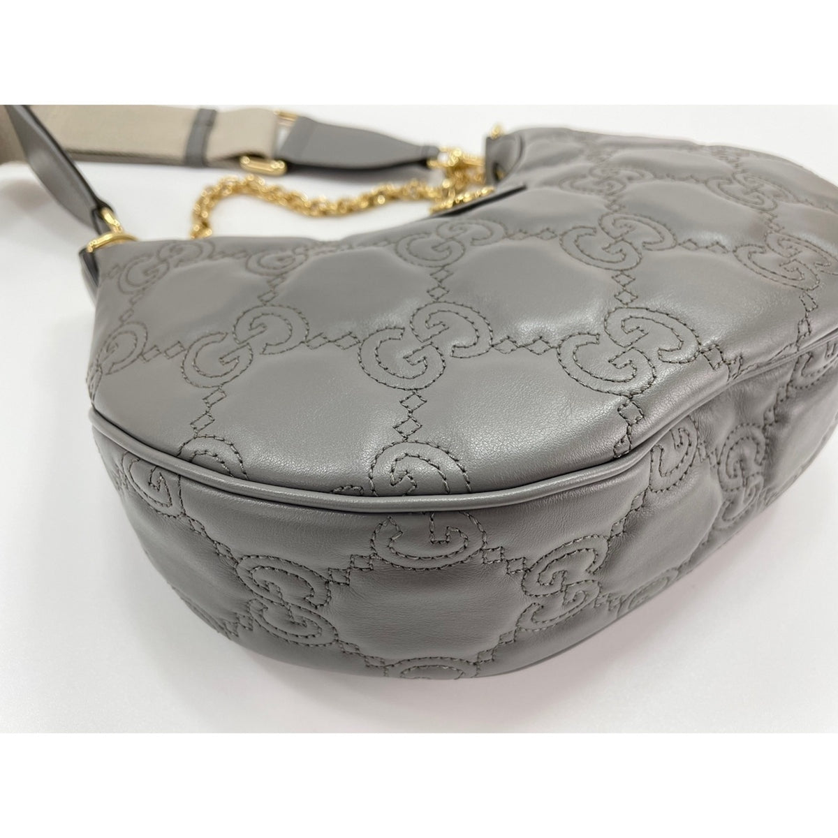 Gucci Gray Handbag (Pre-Owned)