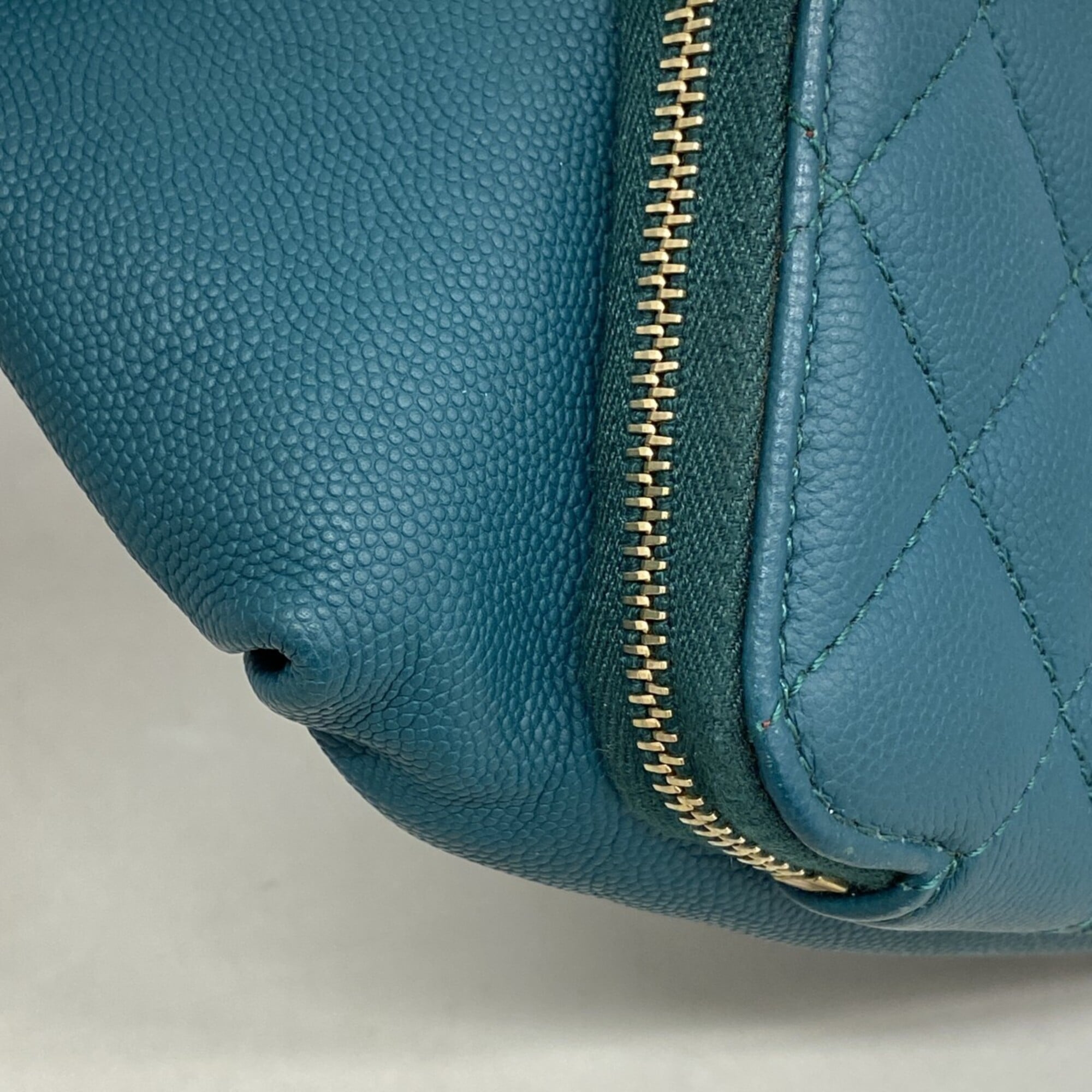 Chanel Green Grained Calfskin Fanny Pack (Pre-Owned)