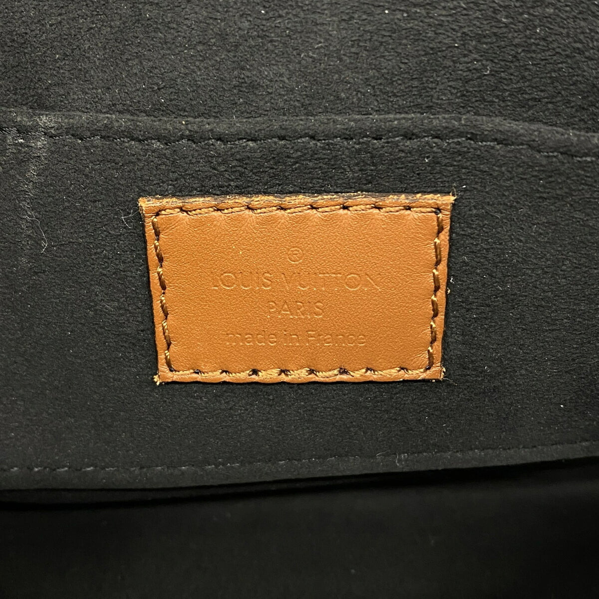 Louis Vuitton Brown Shoulder Bag (Pre-Owned)