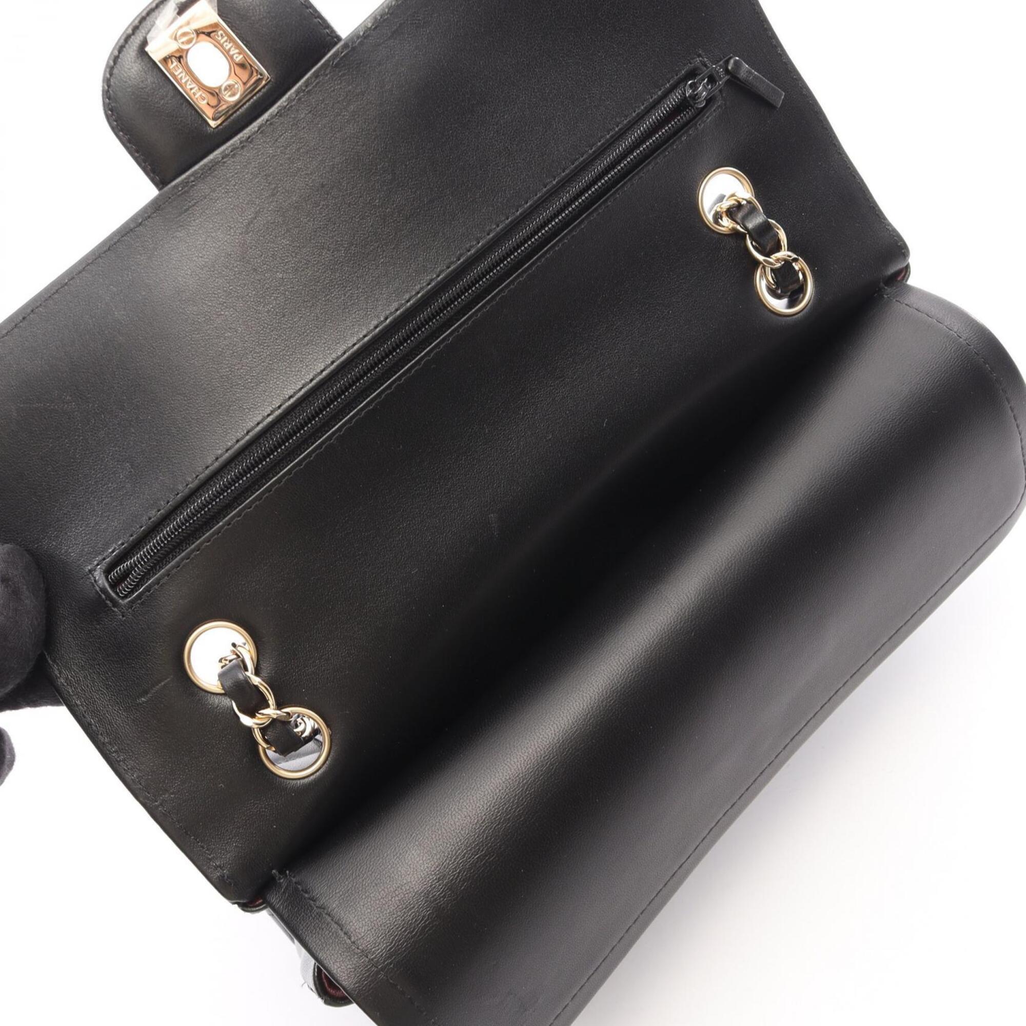 Chanel Black Leather Handbag Shoulder Bag (Pre-Owned)