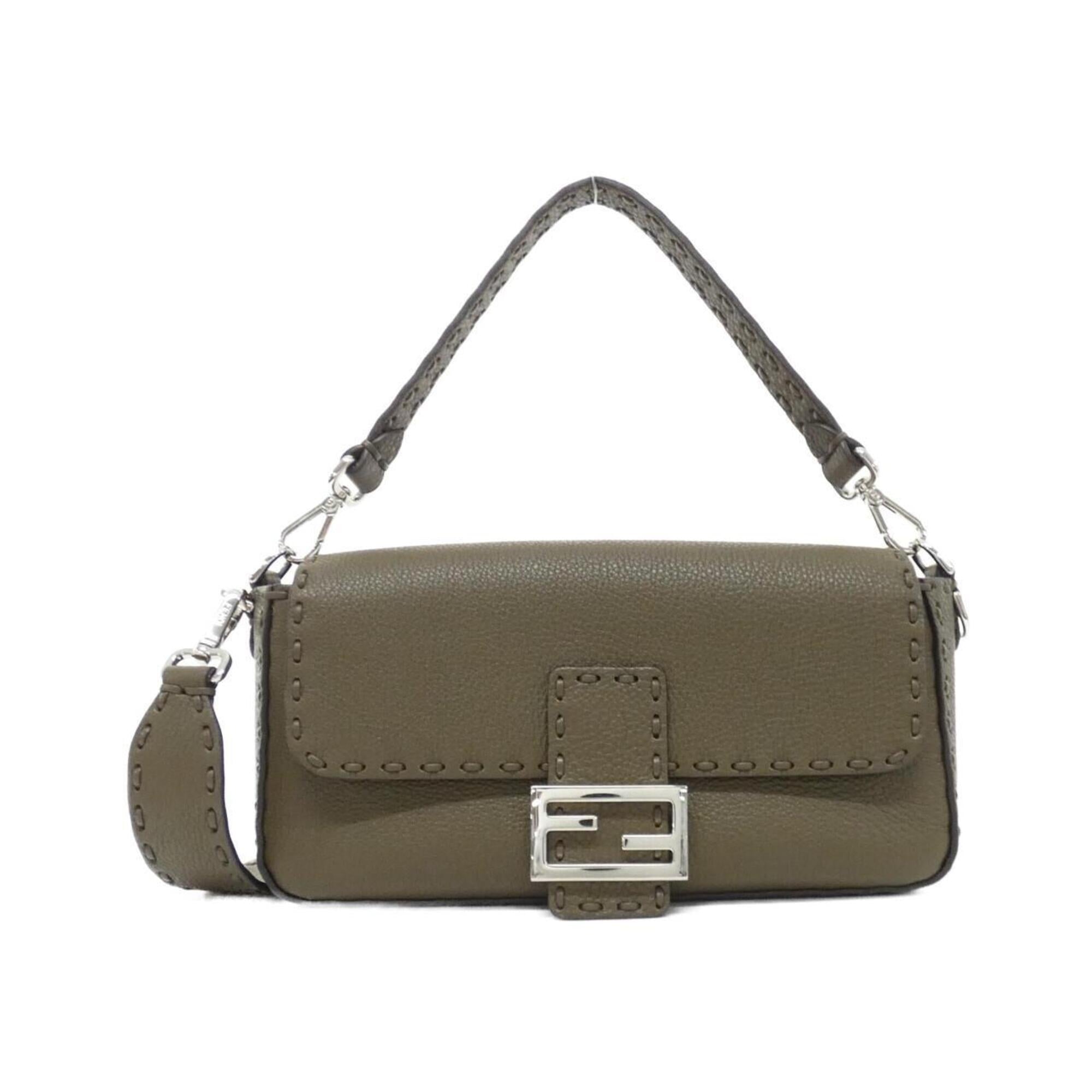 Fendi Green Leather Shoulder Bag (Pre-Owned)