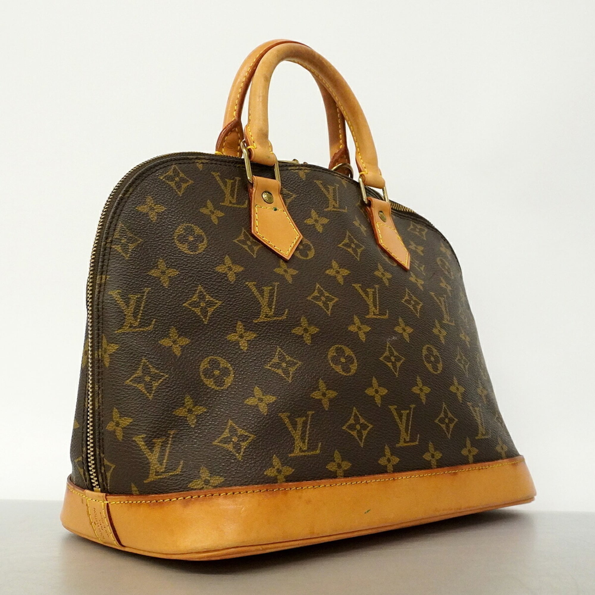 Louis Vuitton Brown Handbag (Pre-Owned)