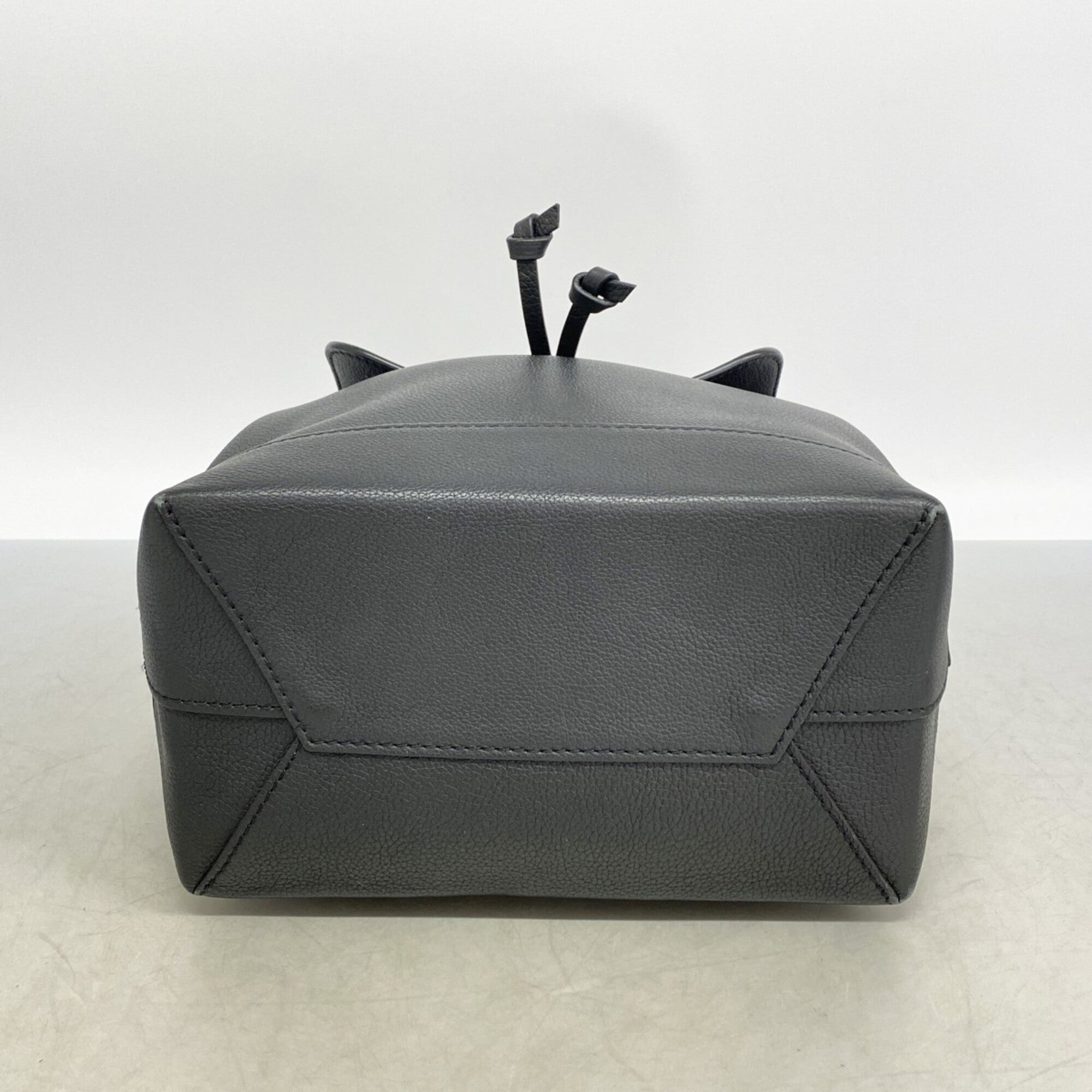 Louis Vuitton Noir Backpack (Pre-Owned)