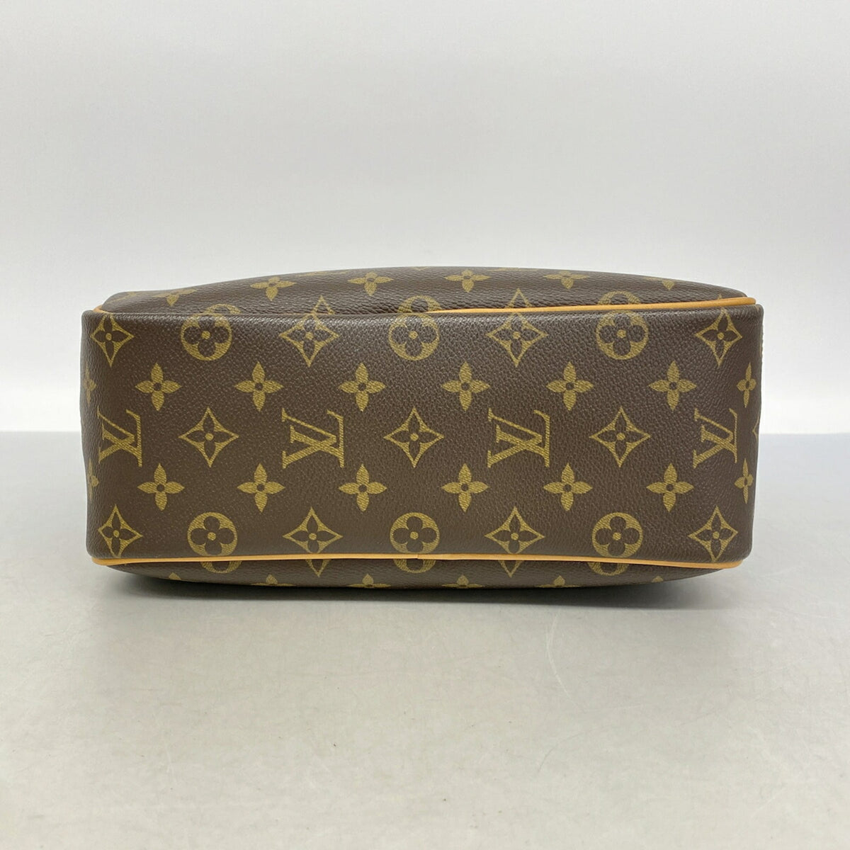 Louis Vuitton Brown Handbag (Pre-Owned)