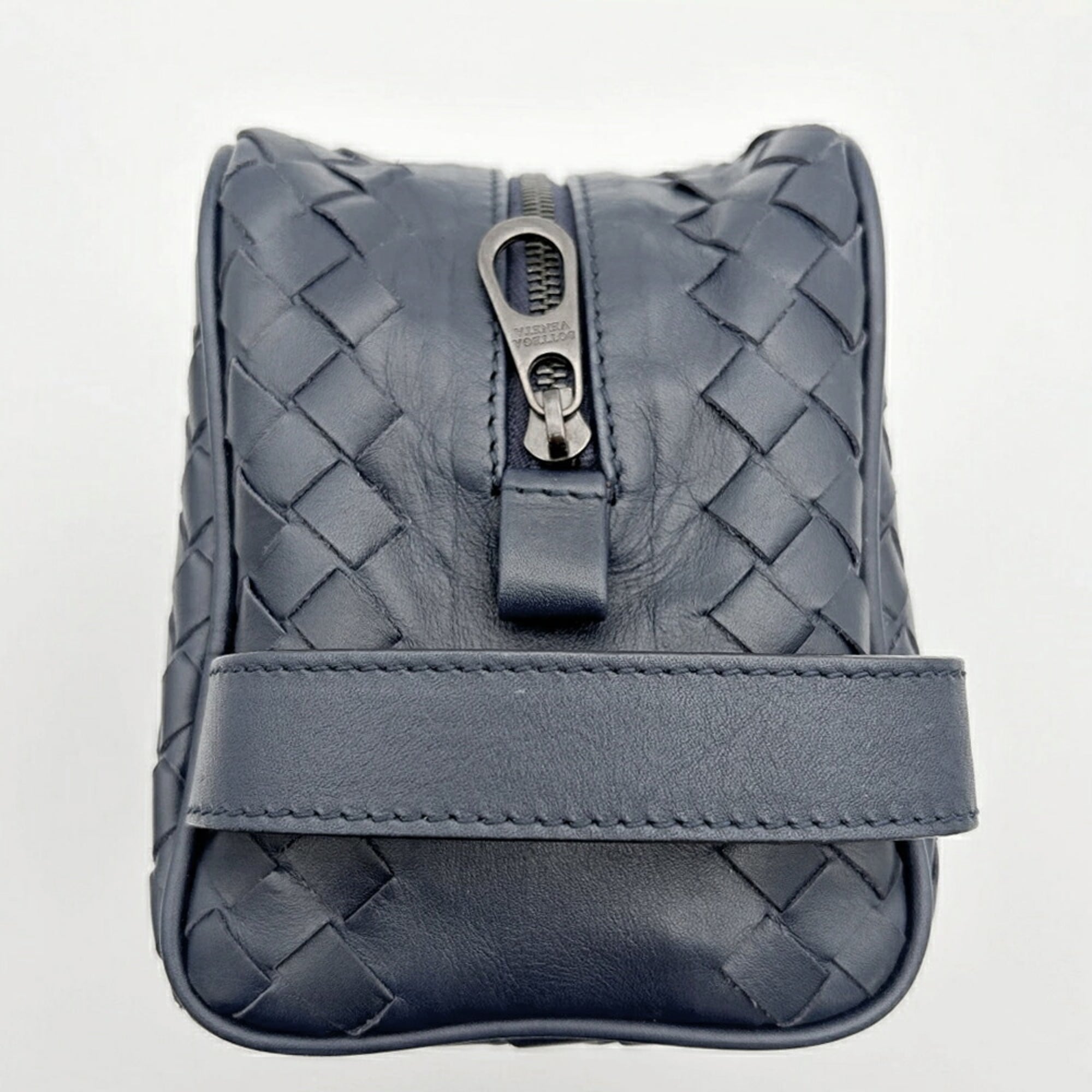 Bottega Veneta Intrecciato Navy Leather Pouch (Pre-Owned)