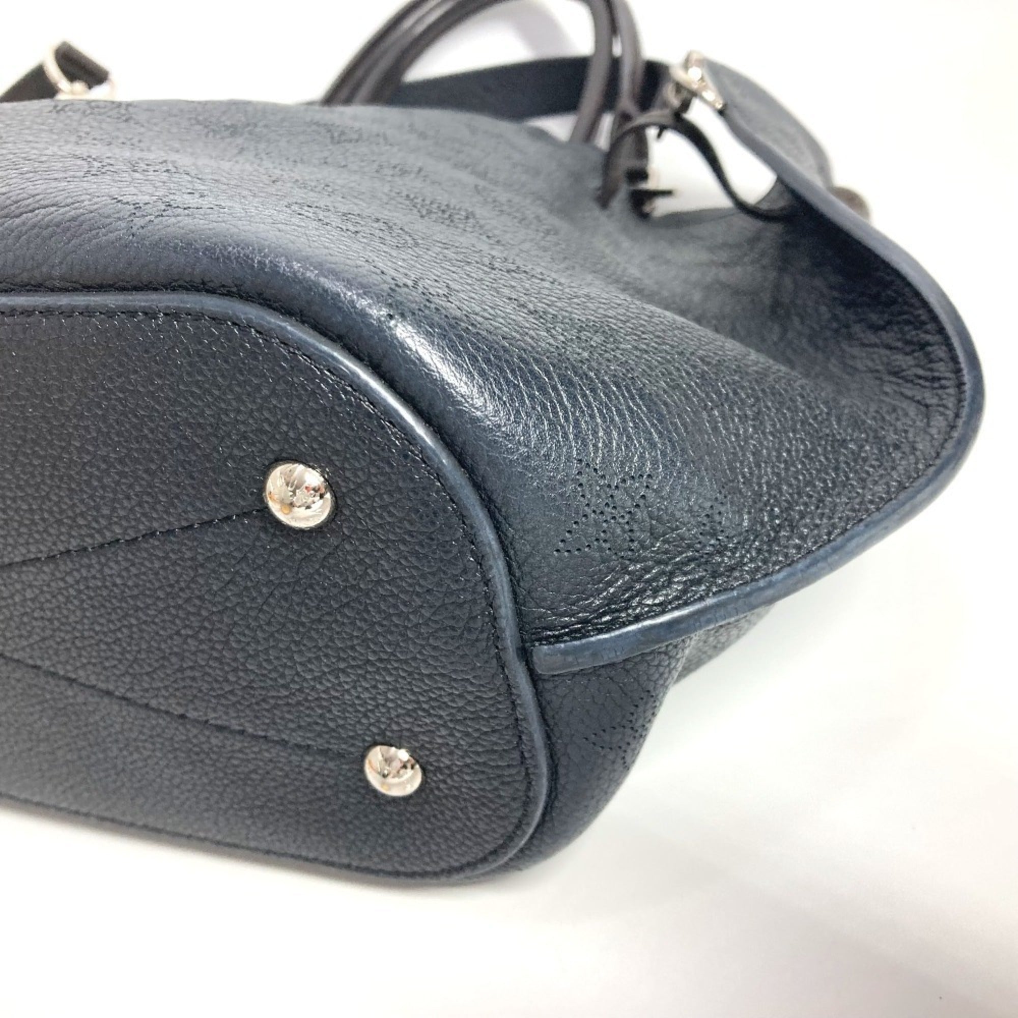 Louis Vuitton Black Noir Monogram Mahina Leather Leather Handbag Shoulder Bag Tote Bag (Pre-Owned)