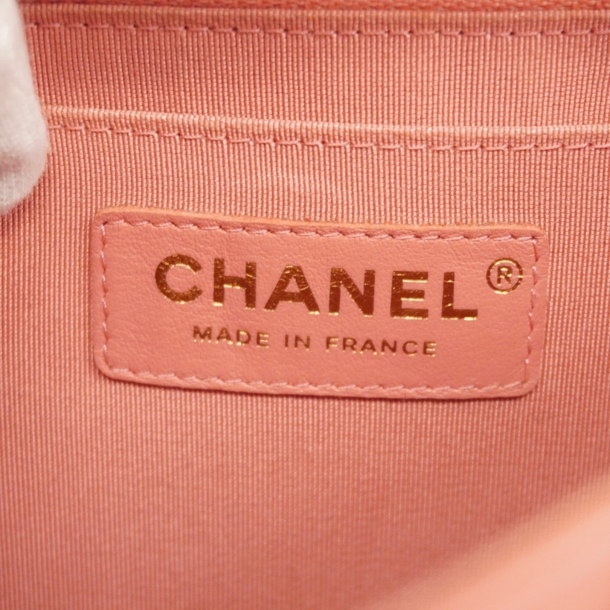 Chanel Pink Leather Shoulder Bag (Pre-Owned)