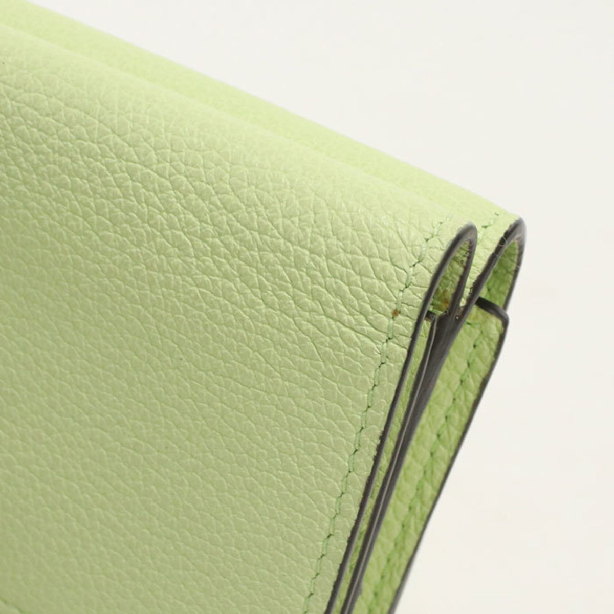 Gucci Green Leather Wallet (Tri-Fold) (Pre-Owned)