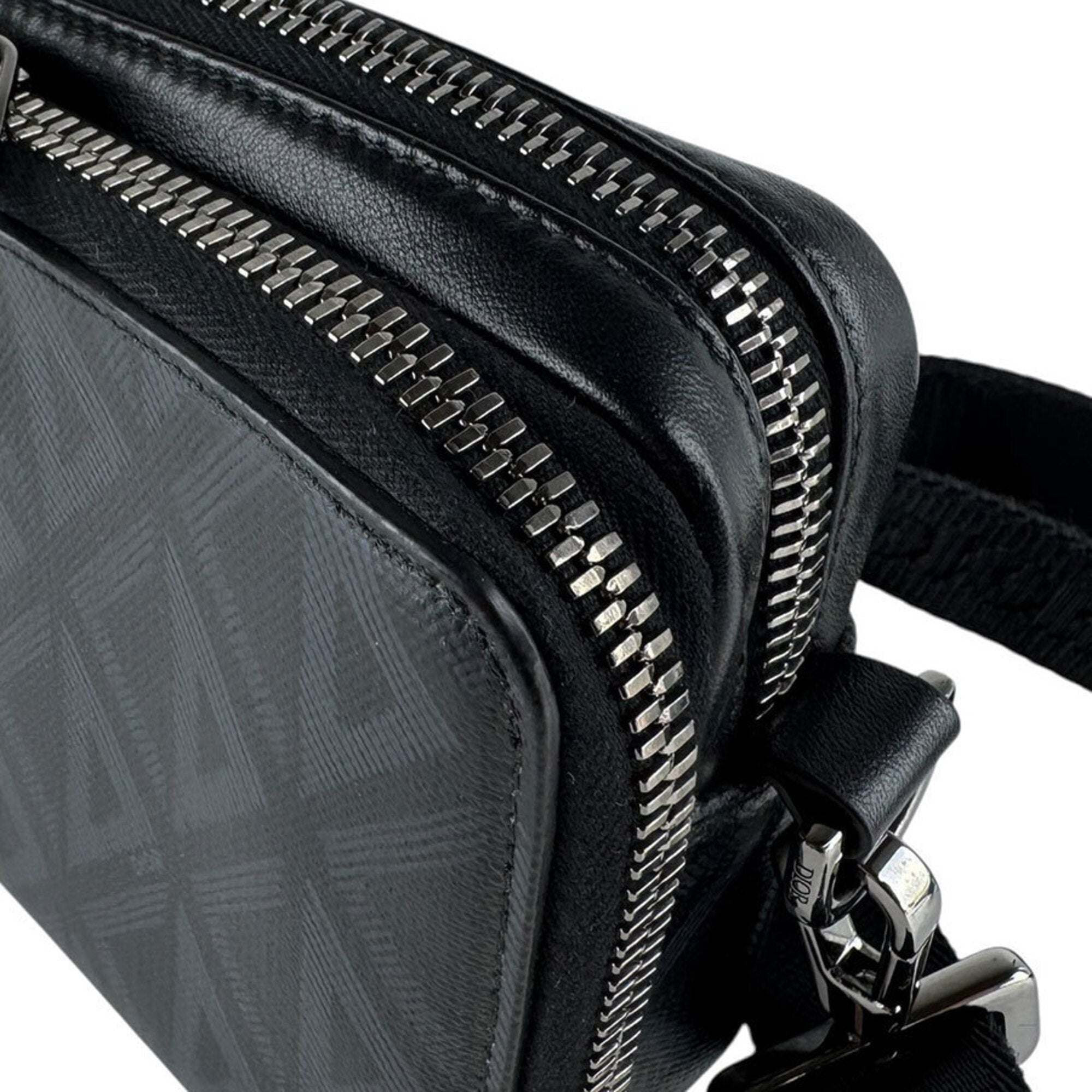 Christian Dior Black Coated Canvas Shoulder Bag (Pre-Owned)