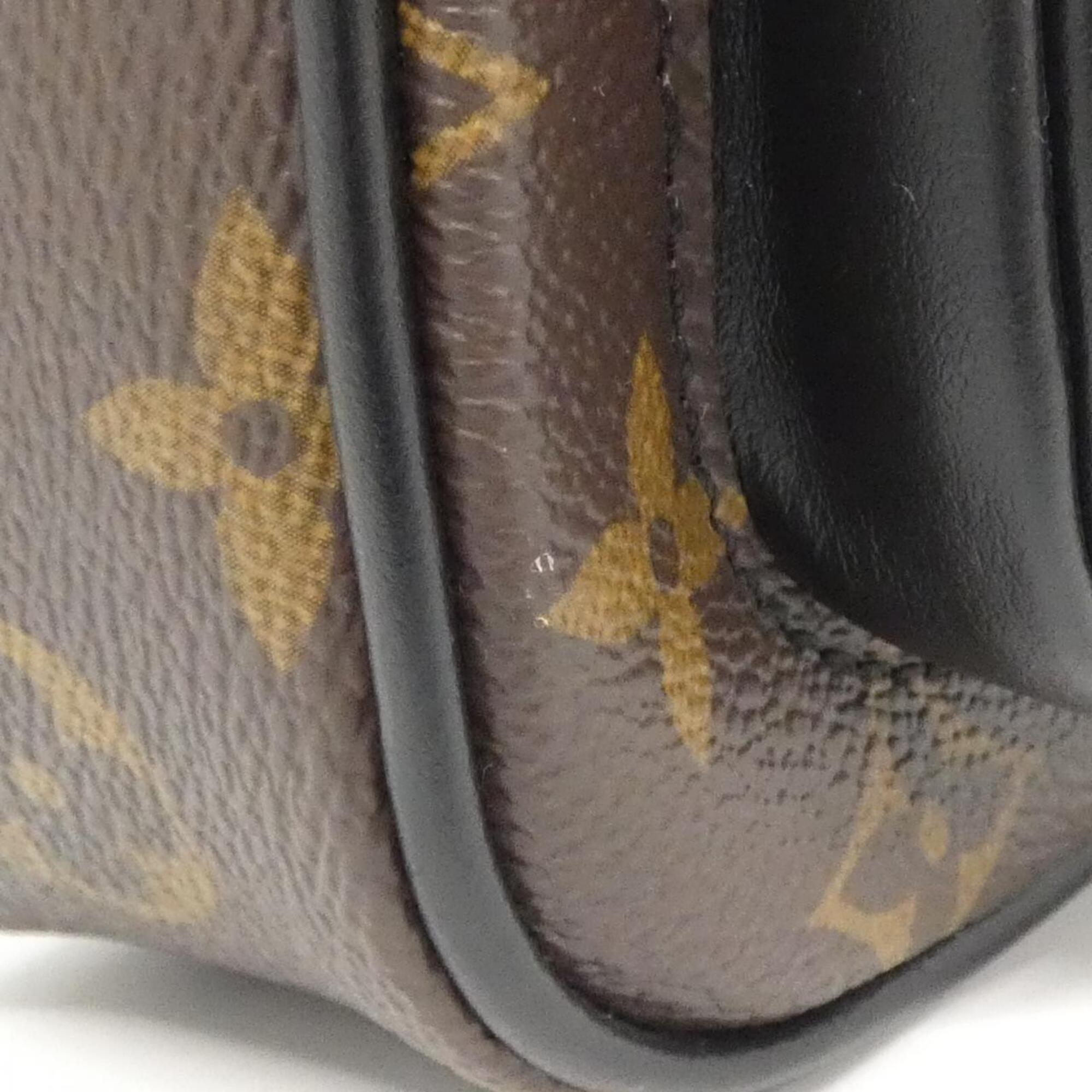 Louis Vuitton Marron Coated Canvas Shoulder Bag (Pre-Owned)