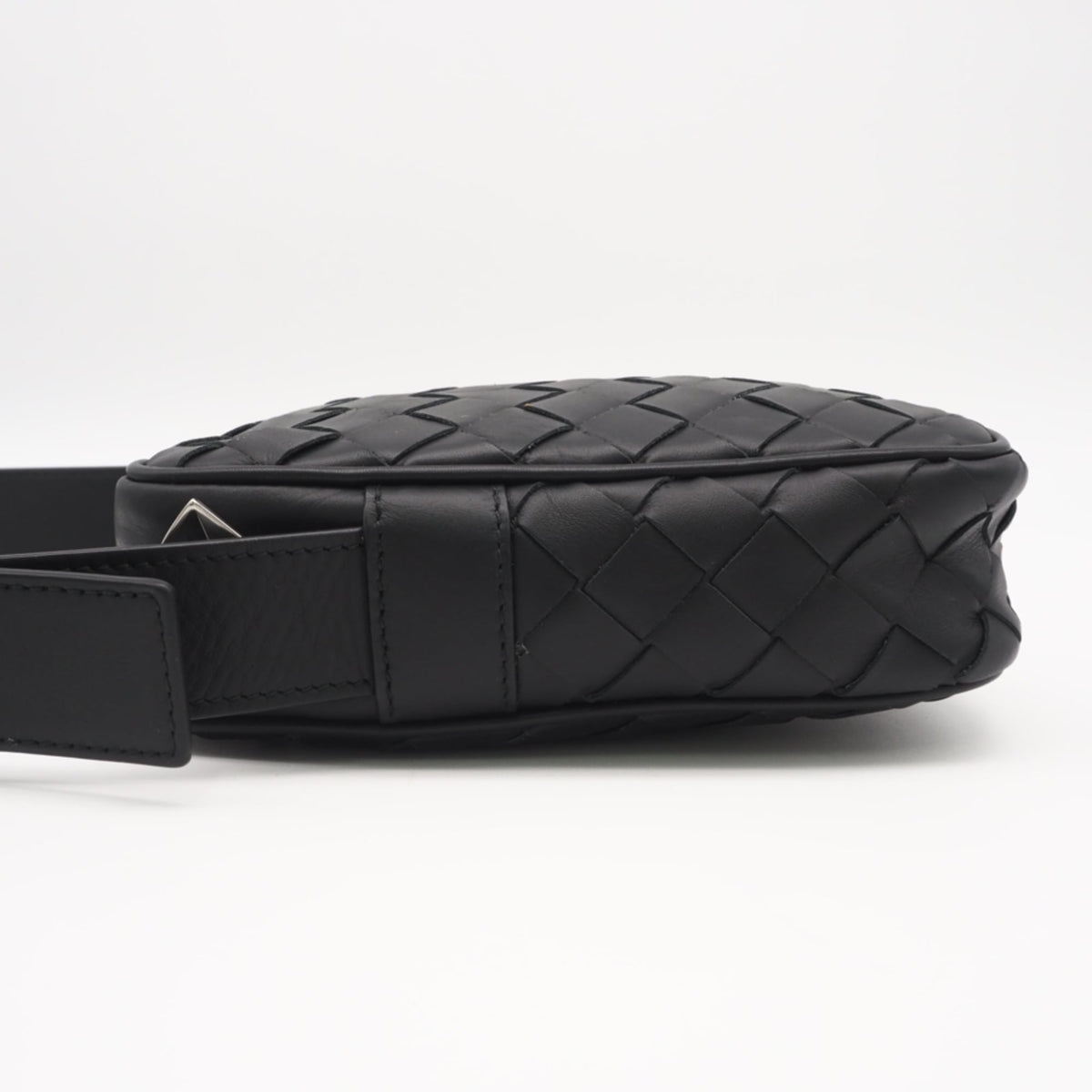 Bottega Veneta Intrecciato Black Leather Shoulder Bag Sling Bag (Pre-Owned)