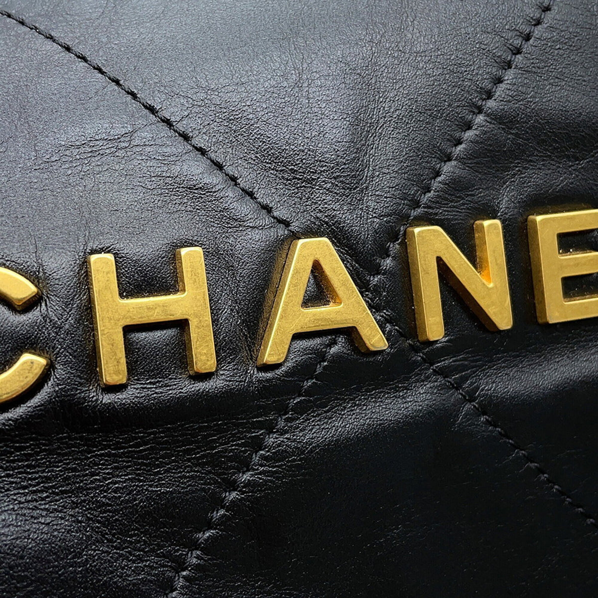 Chanel Black Handbag (Pre-Owned)