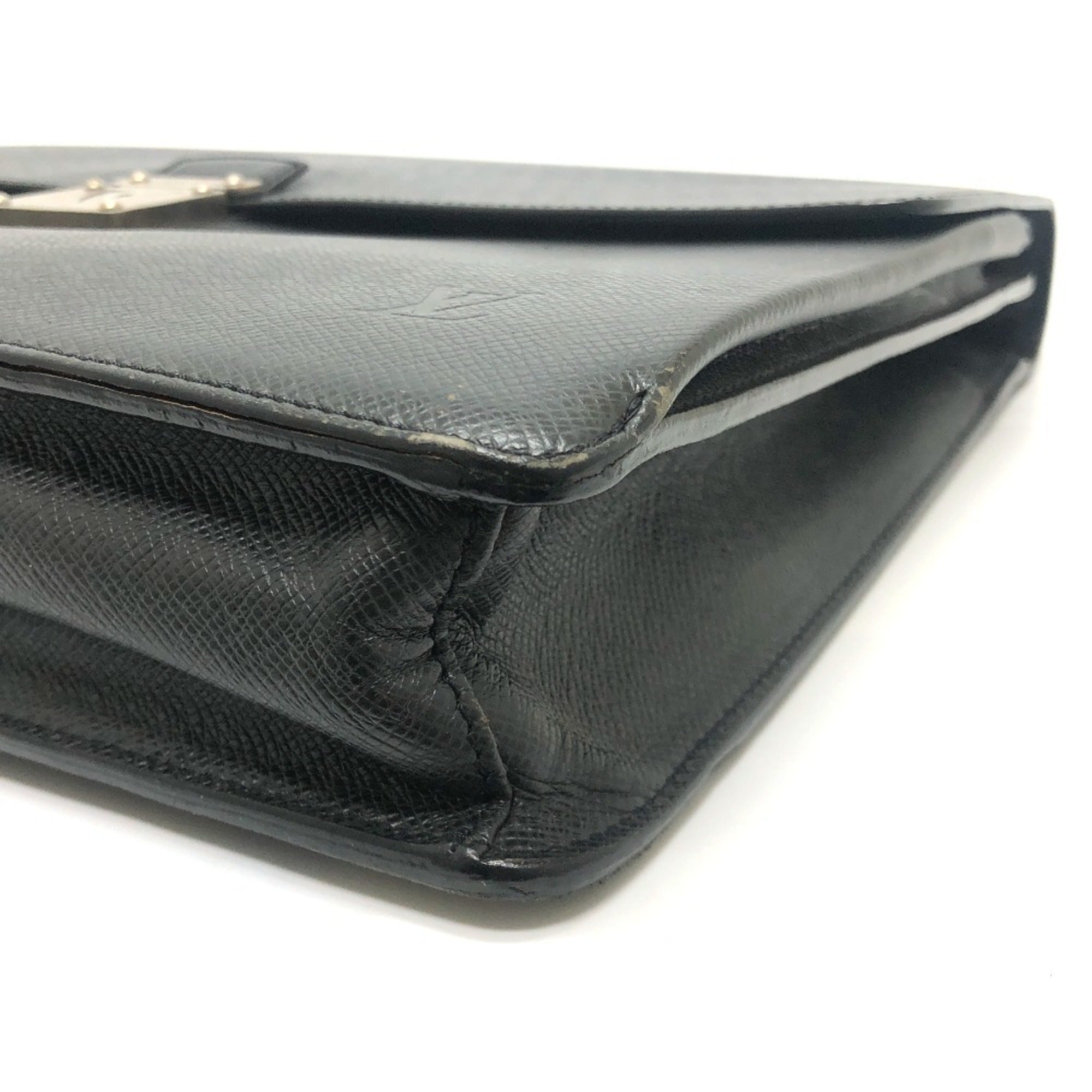 Louis Vuitton Ardoise Black Taiga Leather Briefcase (Pre-Owned)