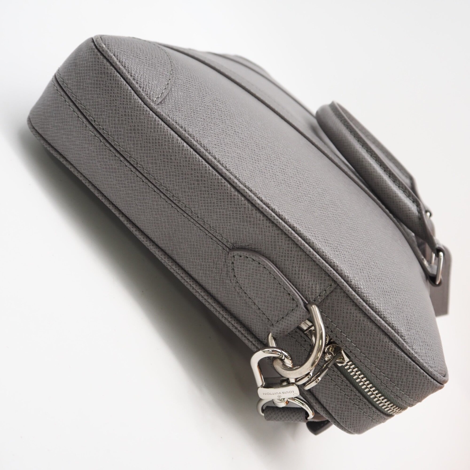 Louis Vuitton Gray Leather Briefcase Handbag (Pre-Owned)