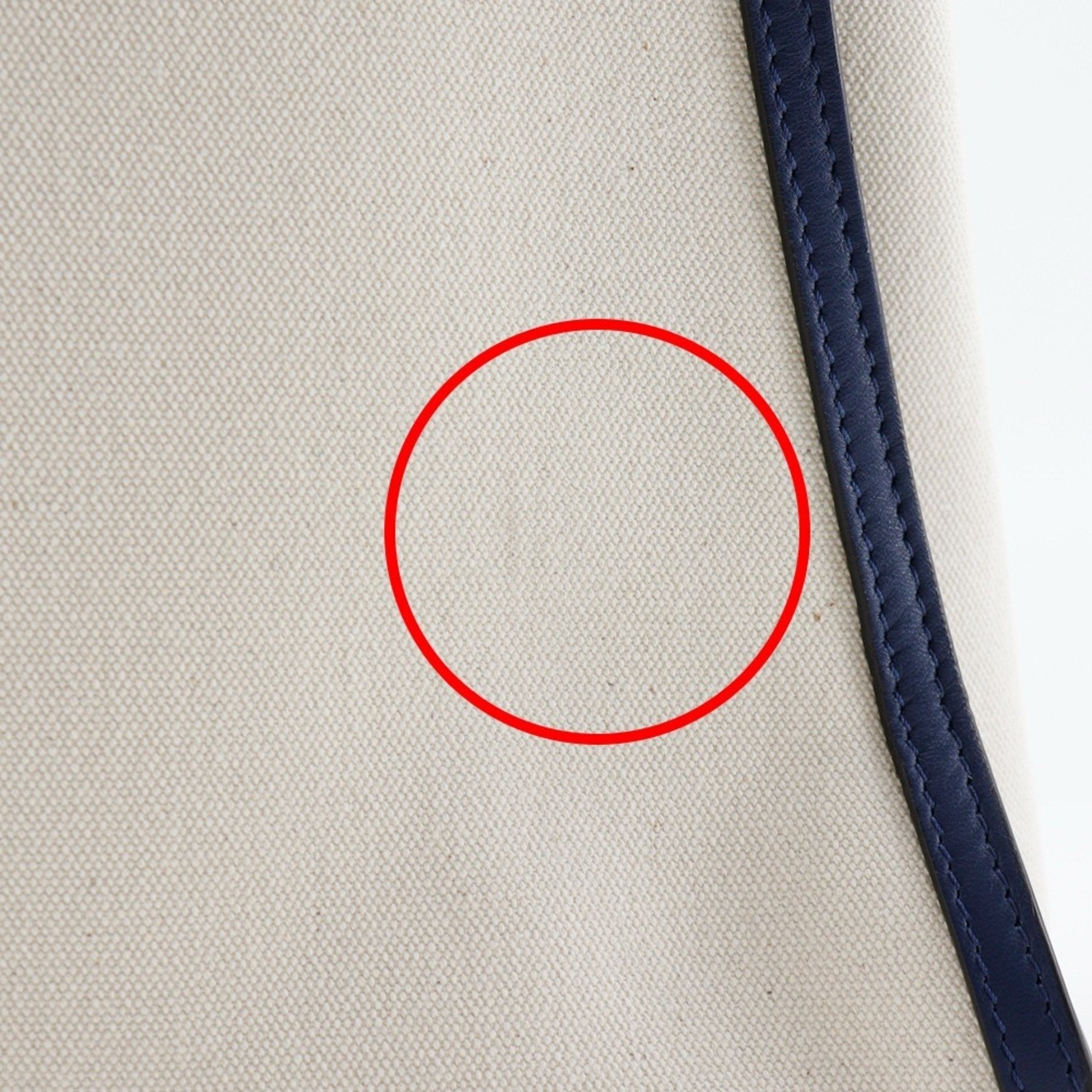 Fendi Navy White Canvas Leather Handbag (Pre-Owned)