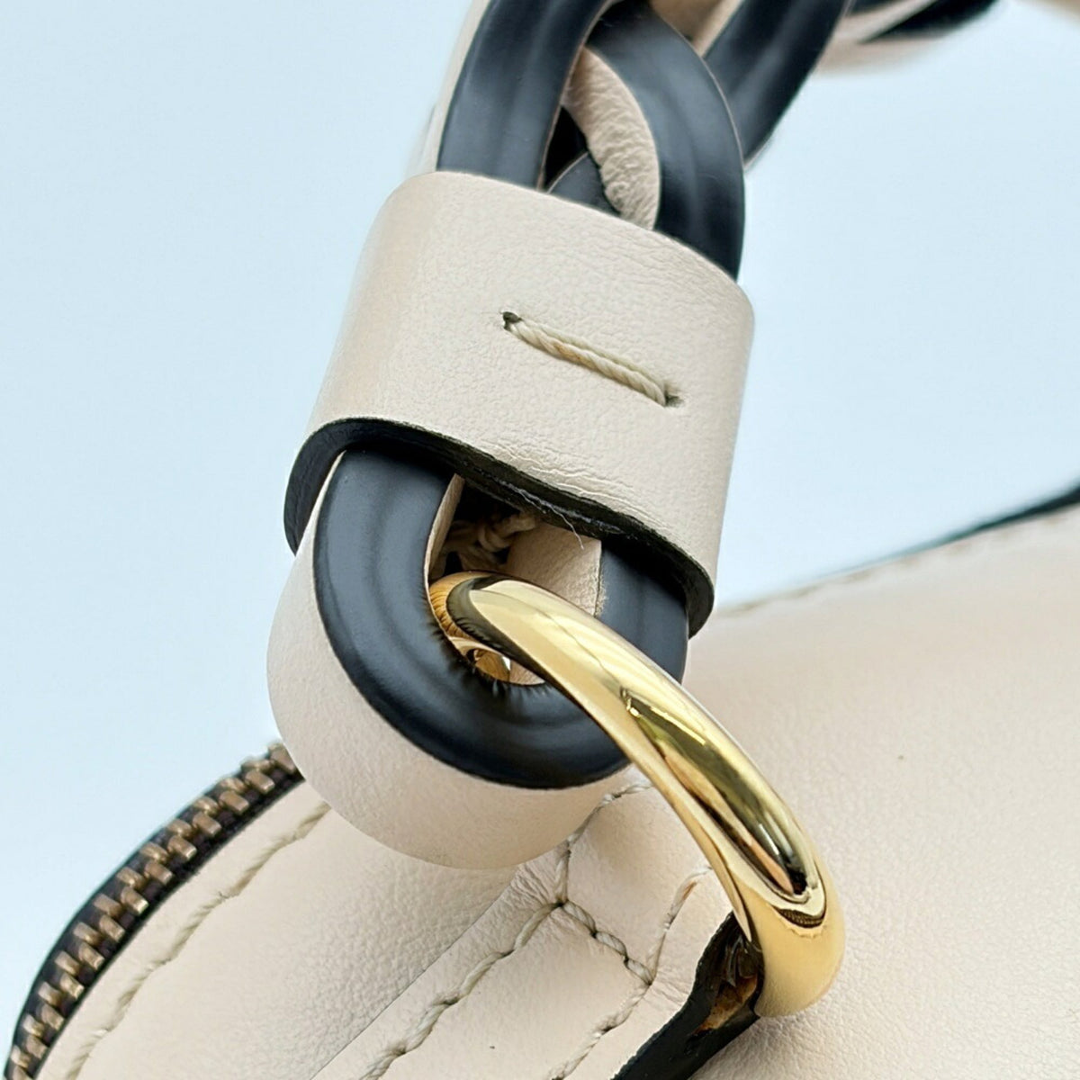 Chloé Beige Leather Shoulder Bag (Pre-Owned)