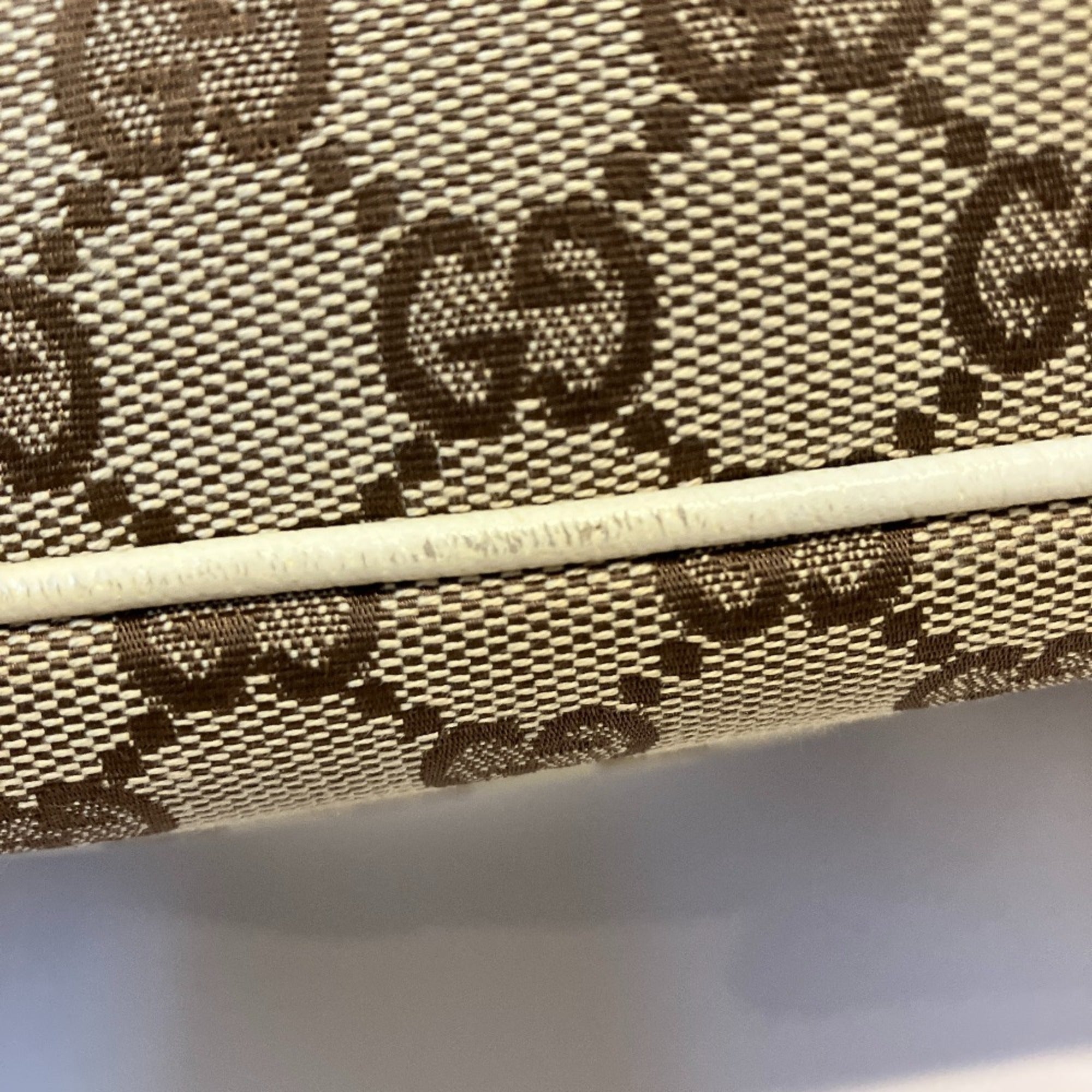 Gucci Gg Canvas Beige Gg Canvas Tote Bag (Pre-Owned)