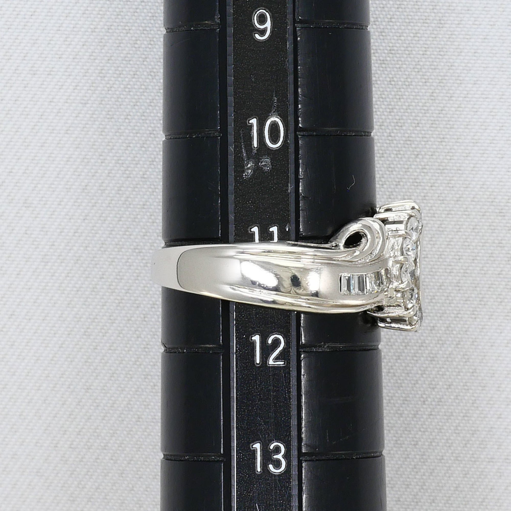 Unbranded Platinum Platinum 900 Band Ring (Pre-Owned)