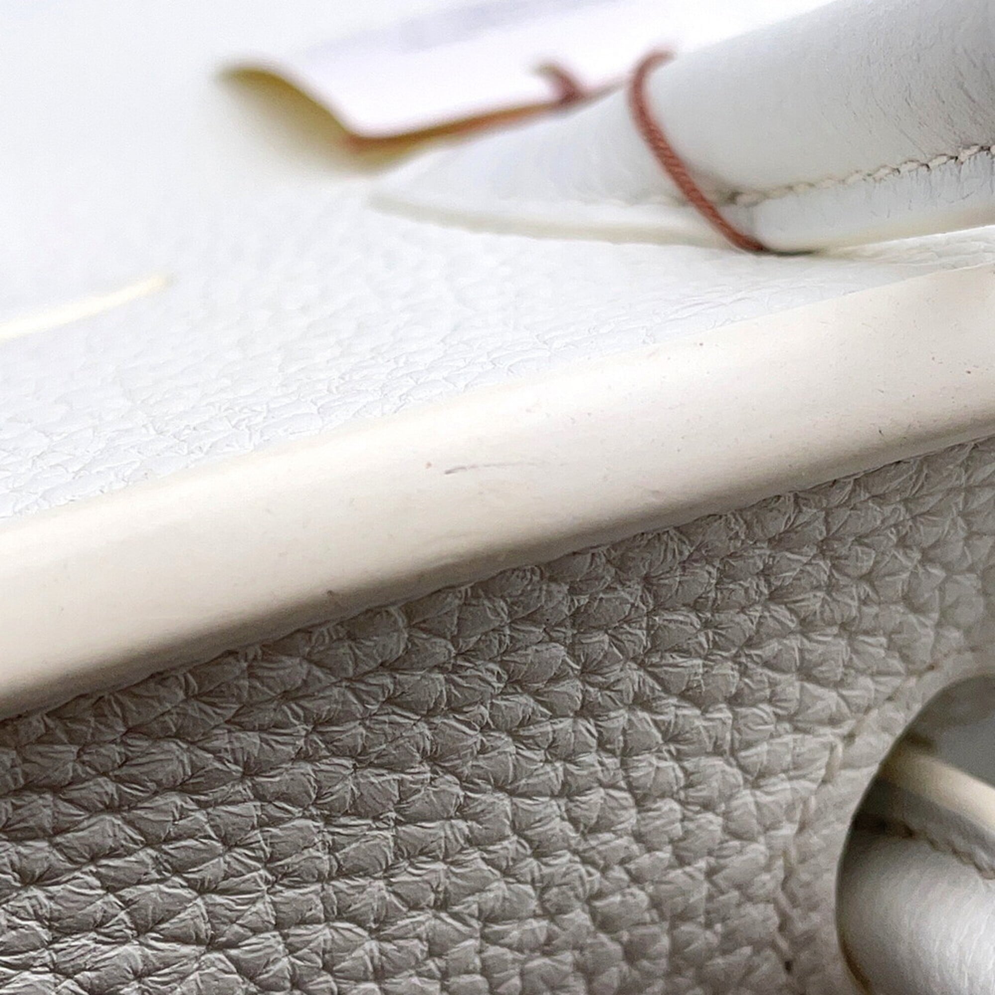Hermes White Taurillon Clemence Leather Handbag (Pre-Owned)