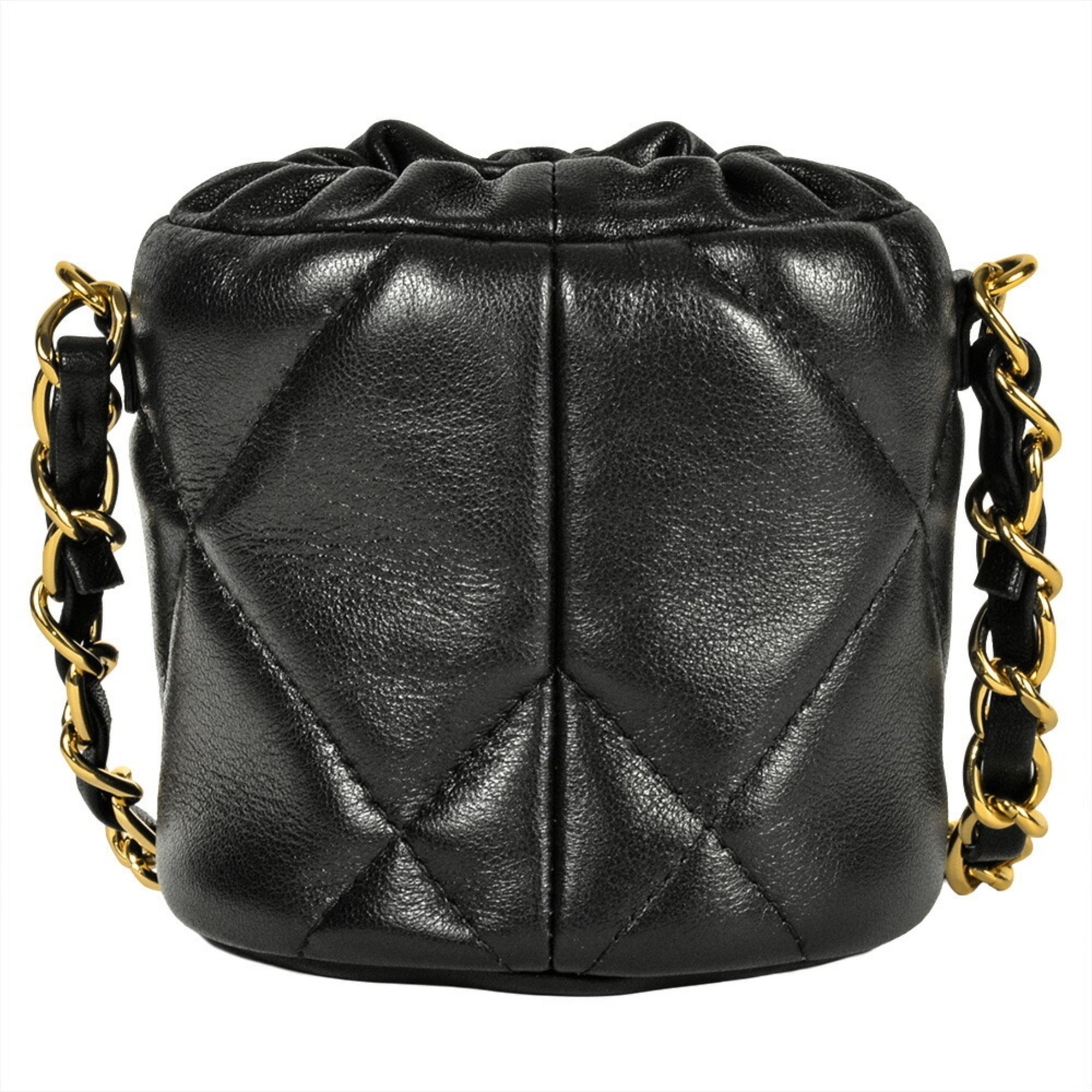 Chanel Black Leather Shoulder Bag (Pre-Owned)