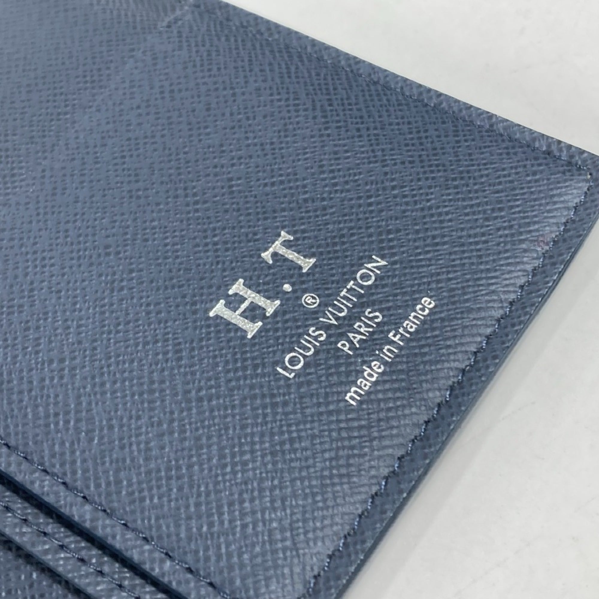 Louis Vuitton Navy Blue Taiga Leather Long Wallet (Bi-Fold) (Pre-Owned)