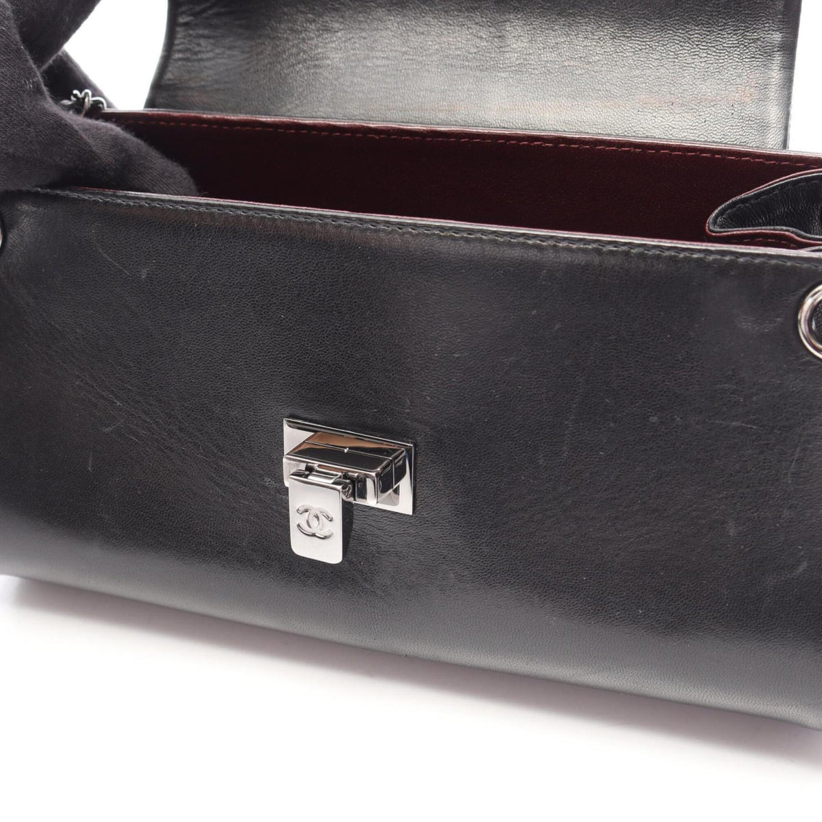 Chanel Black Leather Handbag Shoulder Bag (Pre-Owned)