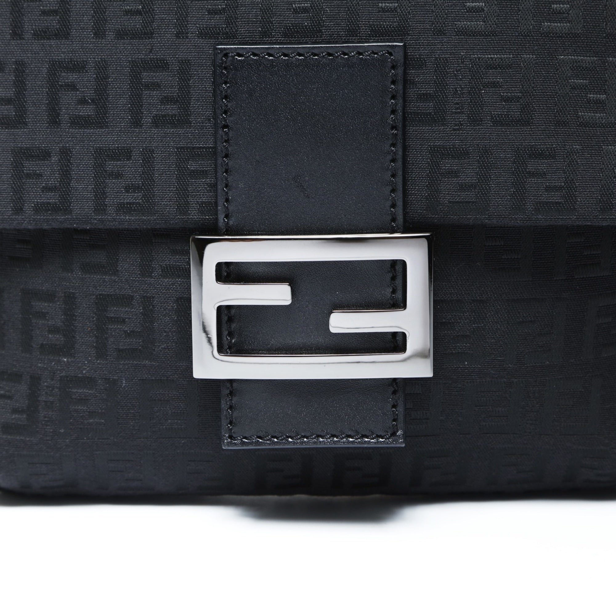 Fendi Black Canvas Shoulder Bag (Pre-Owned)