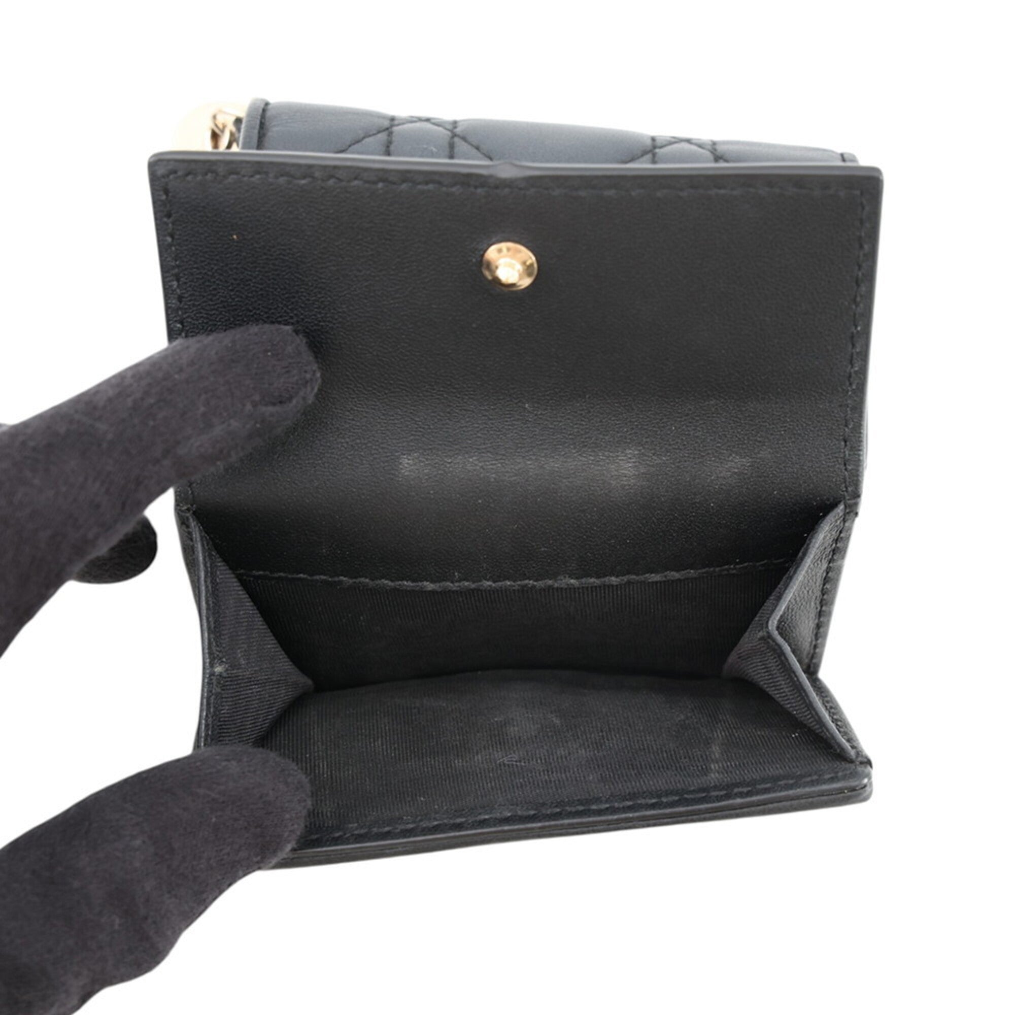 Christian Dior Black Leather Wallet (Tri-Fold) (Pre-Owned)