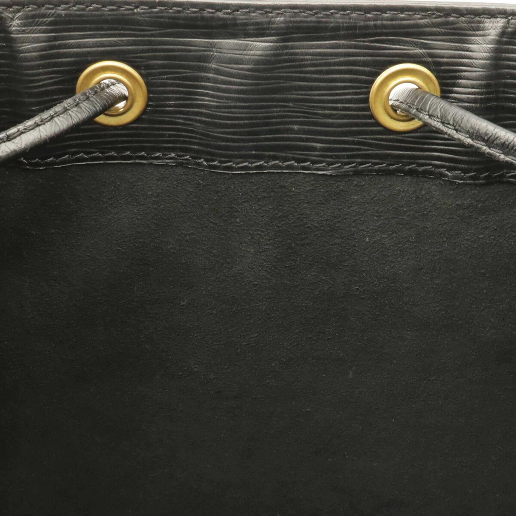 Louis Vuitton Noir Epi Leather Shoulder Bag (Pre-Owned)