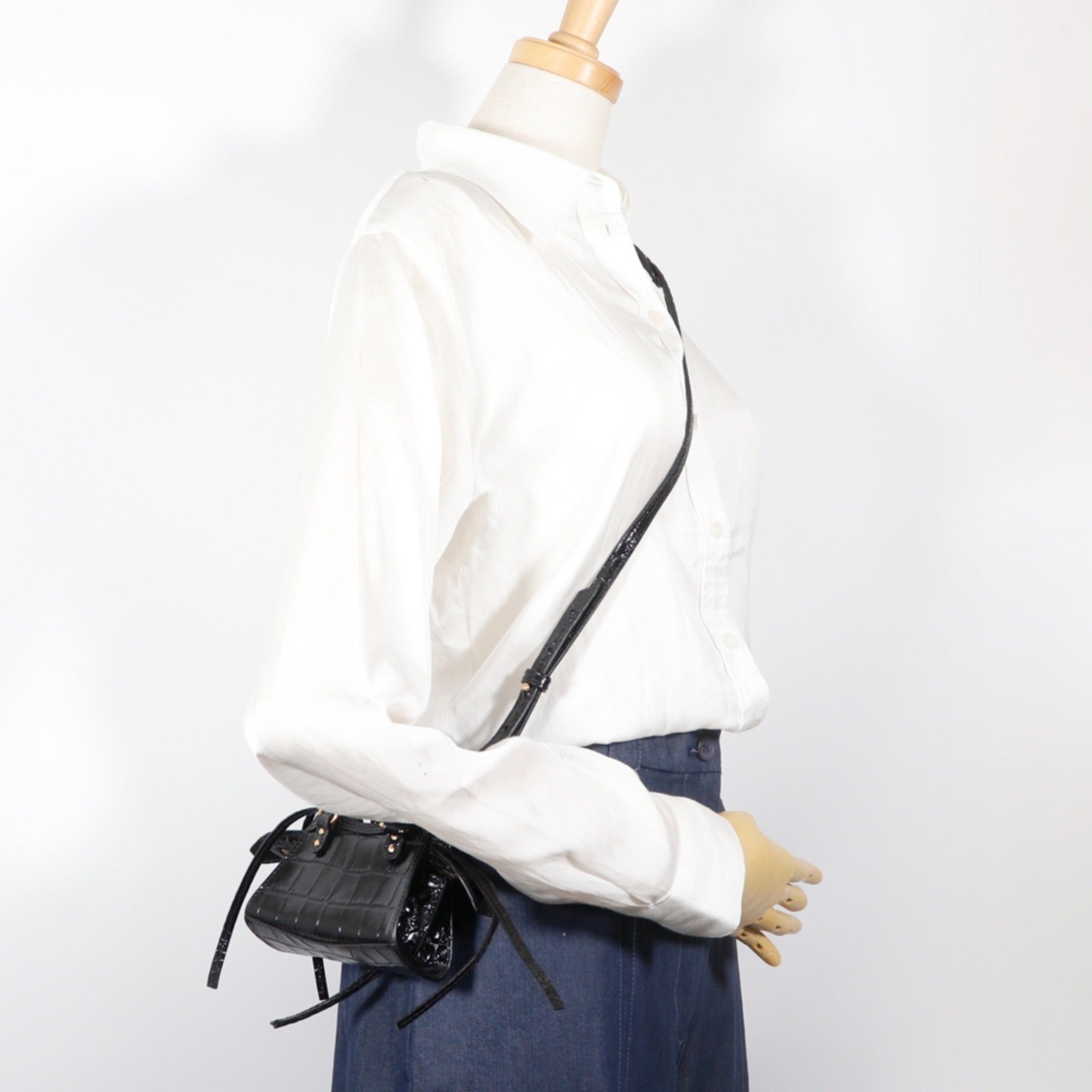 Balenciaga Black Leather Pochette Shoulder Bag (Pre-Owned)