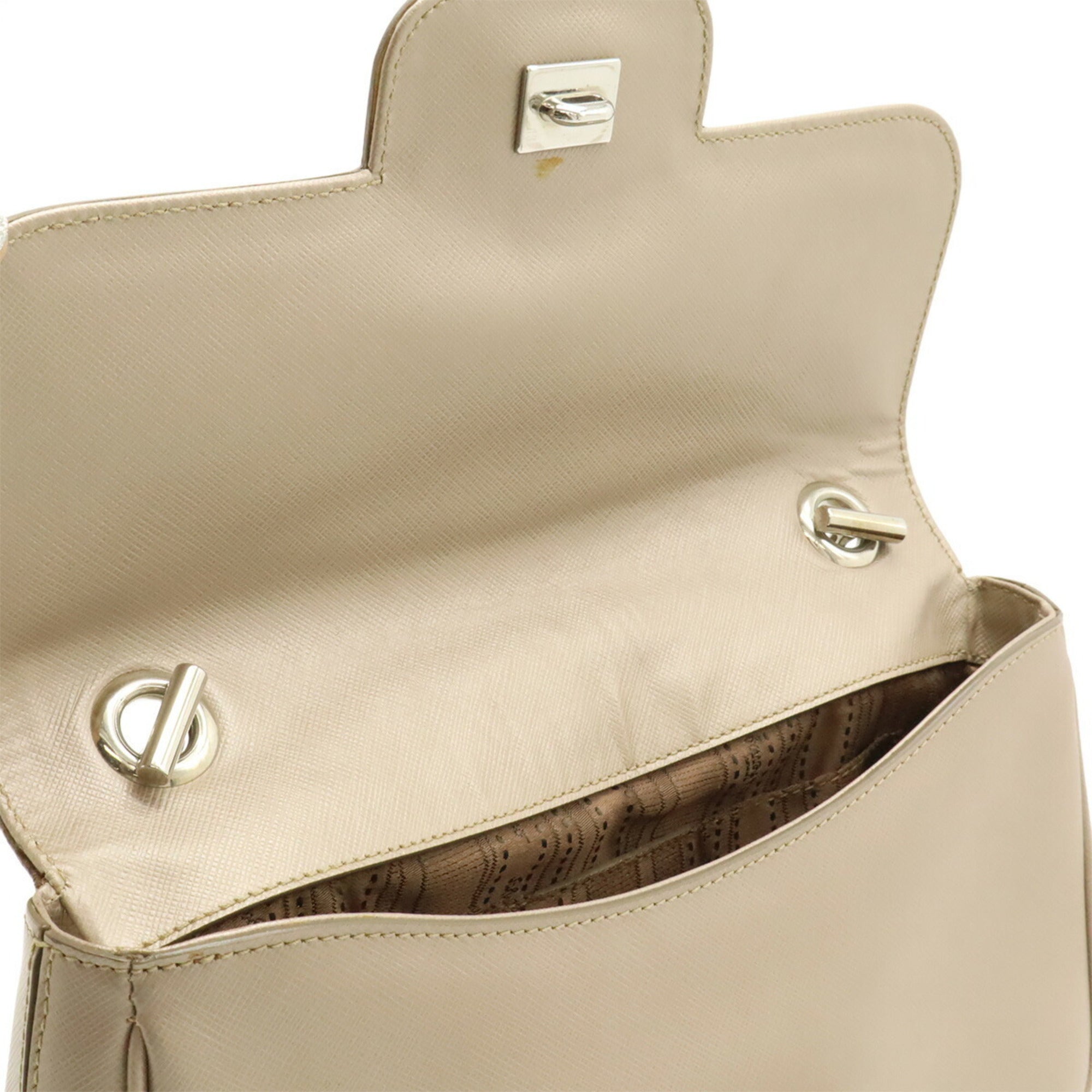 Salvatore Ferragamo Champagne Pink Leather Handbag (Pre-Owned)