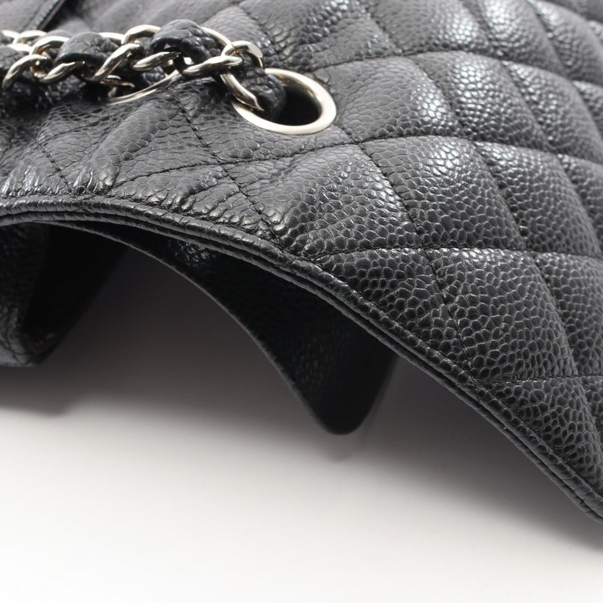 Chanel Black Grained Calfskin Handbag Shoulder Bag (Pre-Owned)