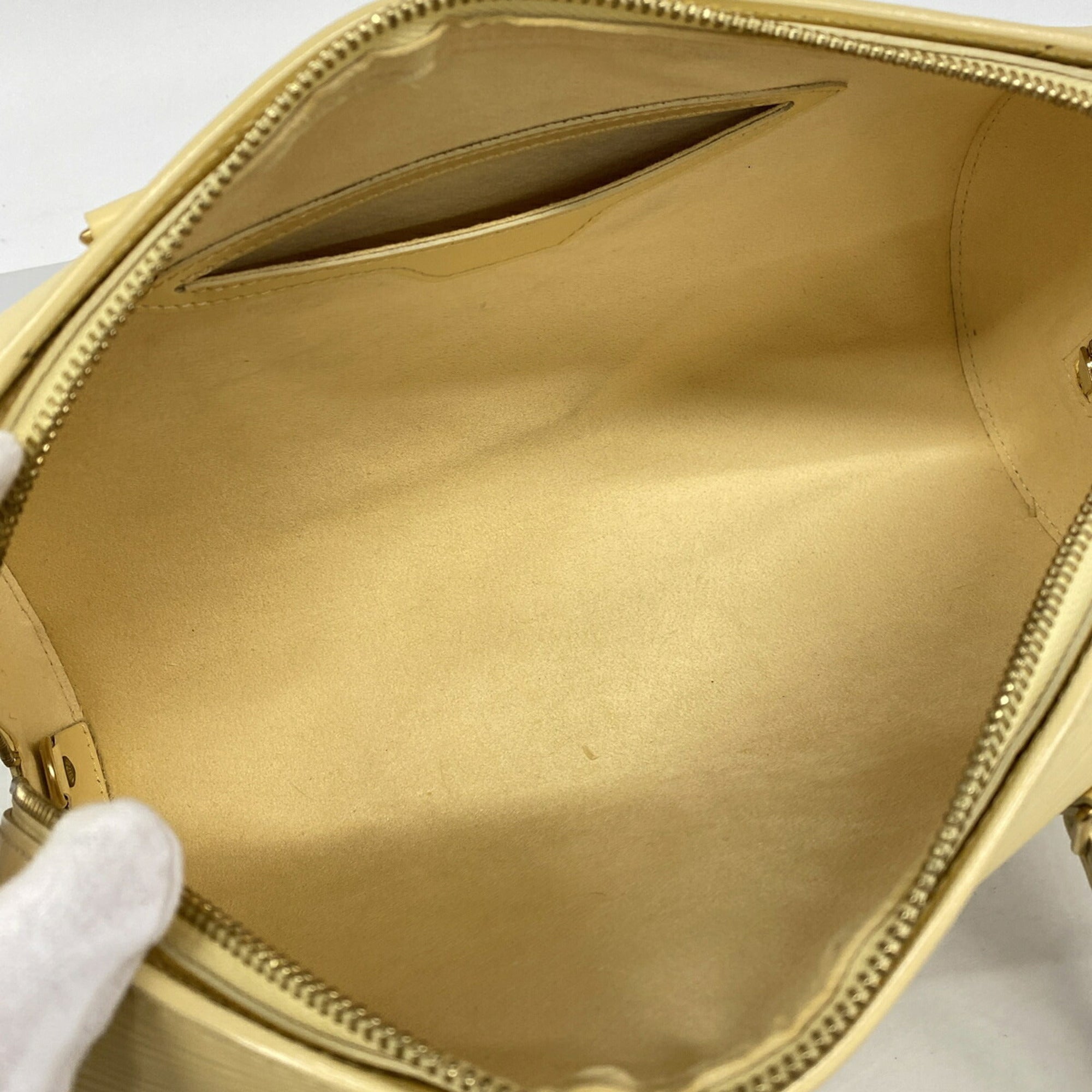 Louis Vuitton Yellow Handbag (Pre-Owned)