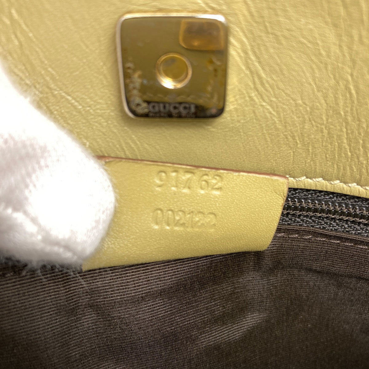 Gucci Beige Canvas Shoulder Bag (Pre-Owned)