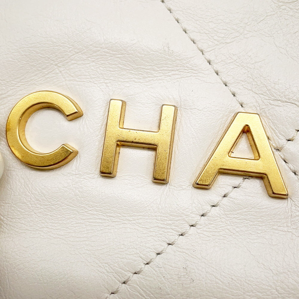 Chanel White Handbag (Pre-Owned)