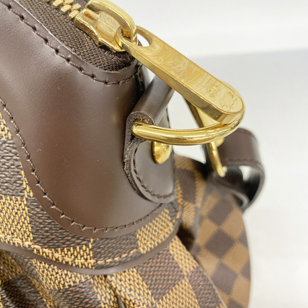 Louis Vuitton Ebene Handbag (Pre-Owned)