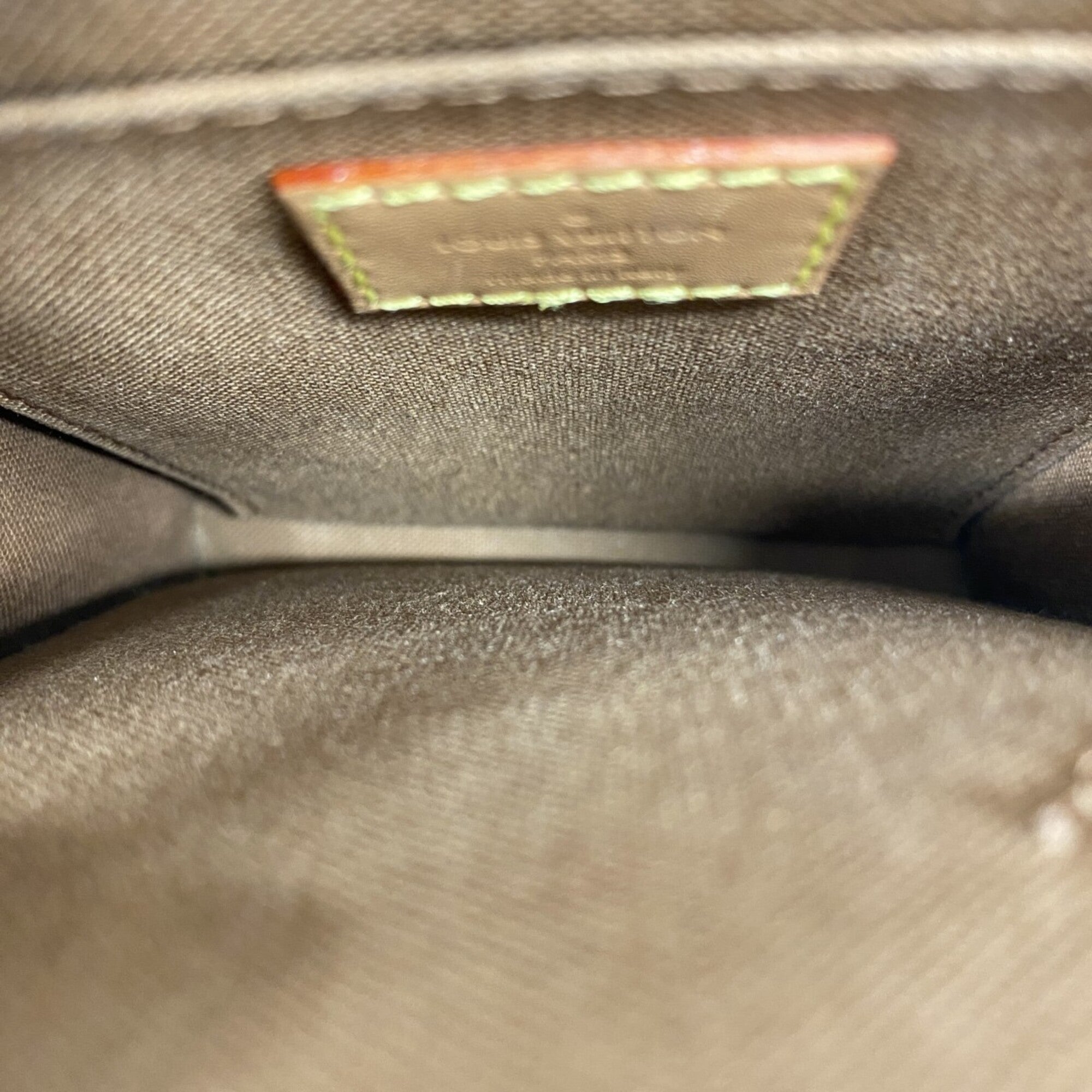 Louis Vuitton Brown Handbag (Pre-Owned)