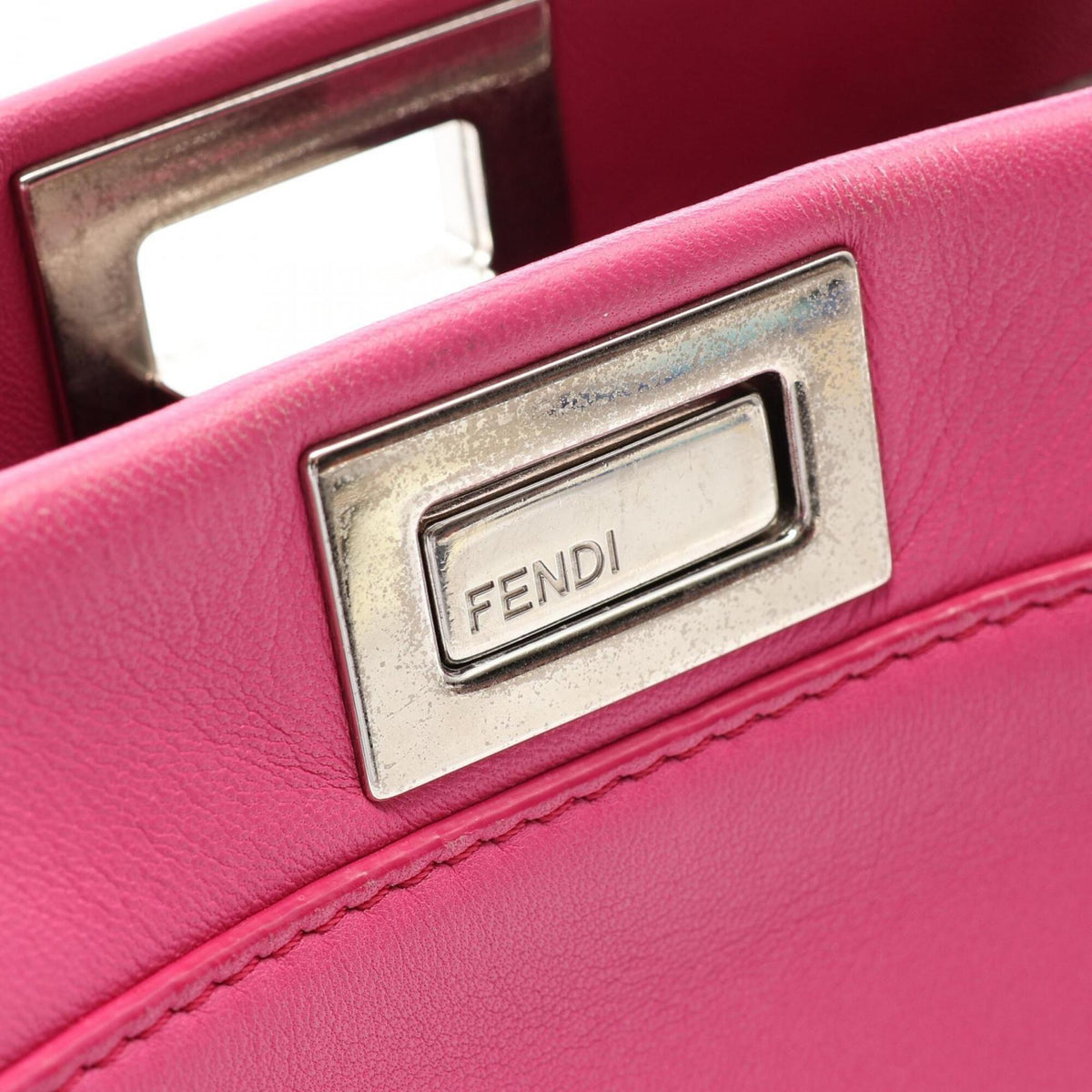Fendi Pink Leather Handbag (Pre-Owned)