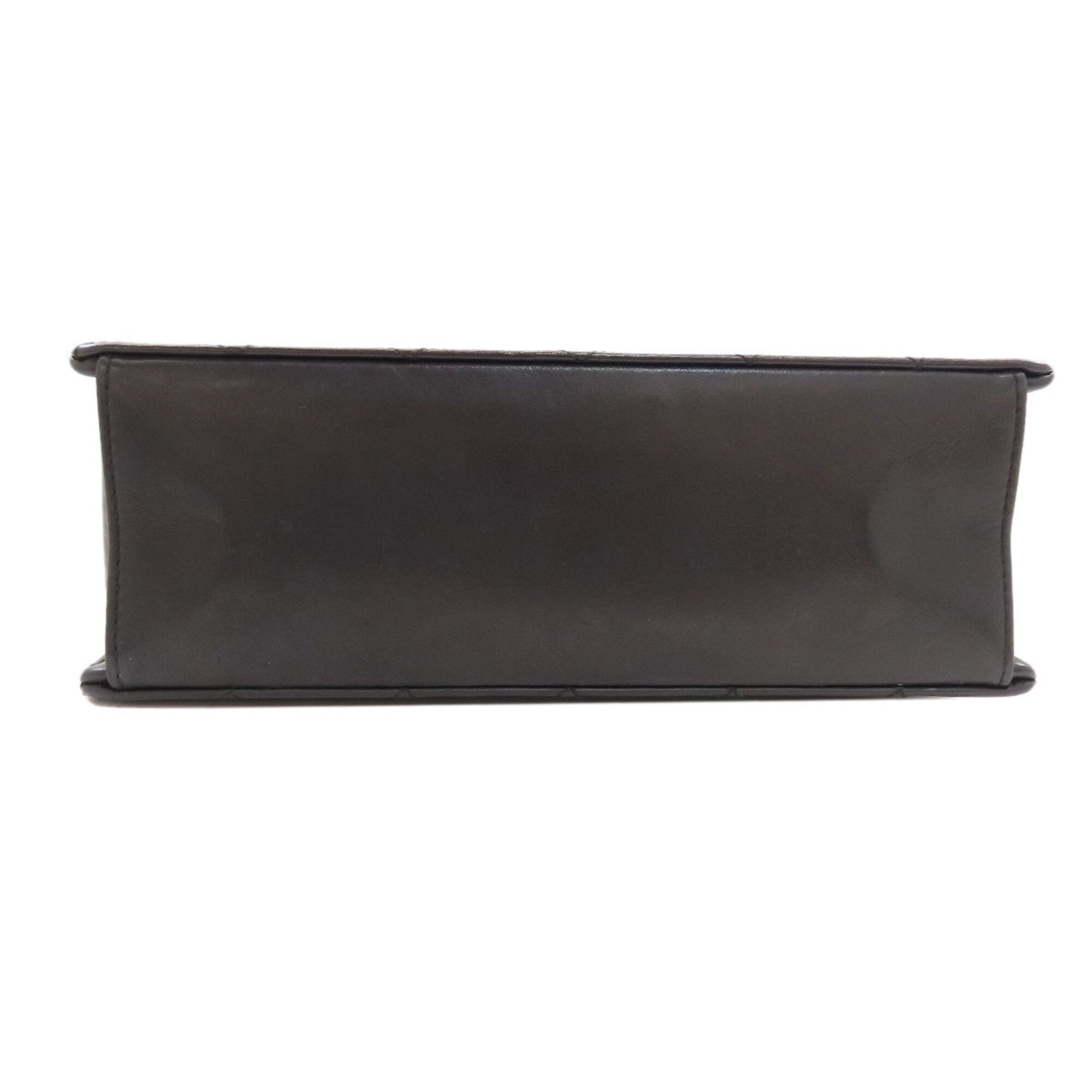 Chanel Matelasse Black Leather Handbag (Pre-Owned)
