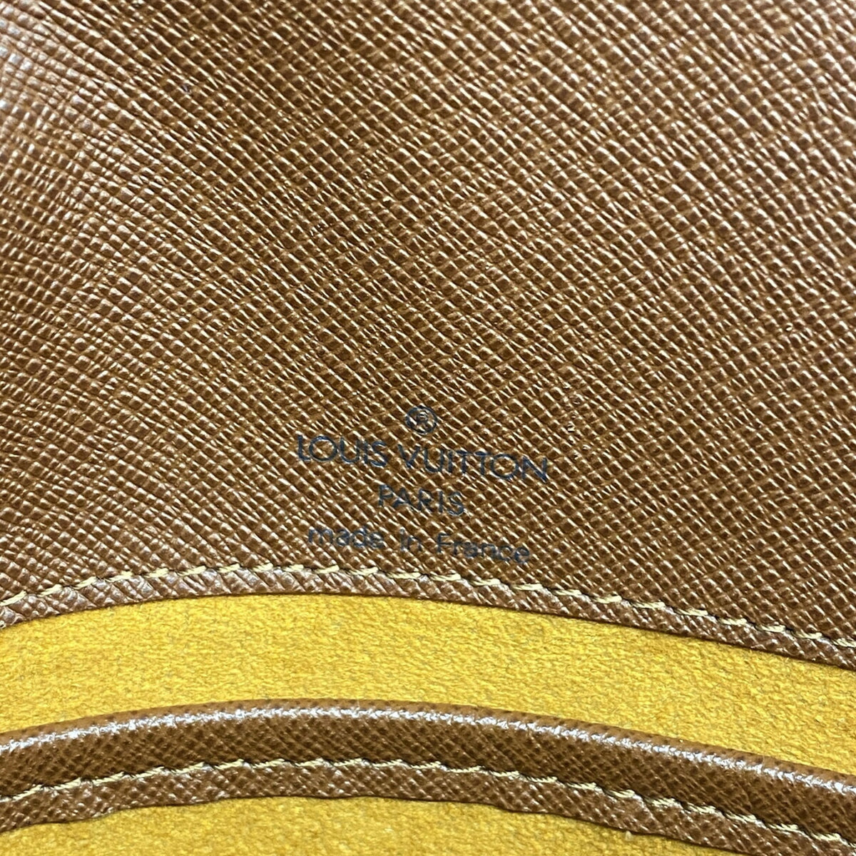Louis Vuitton Brown Shoulder Bag (Pre-Owned)