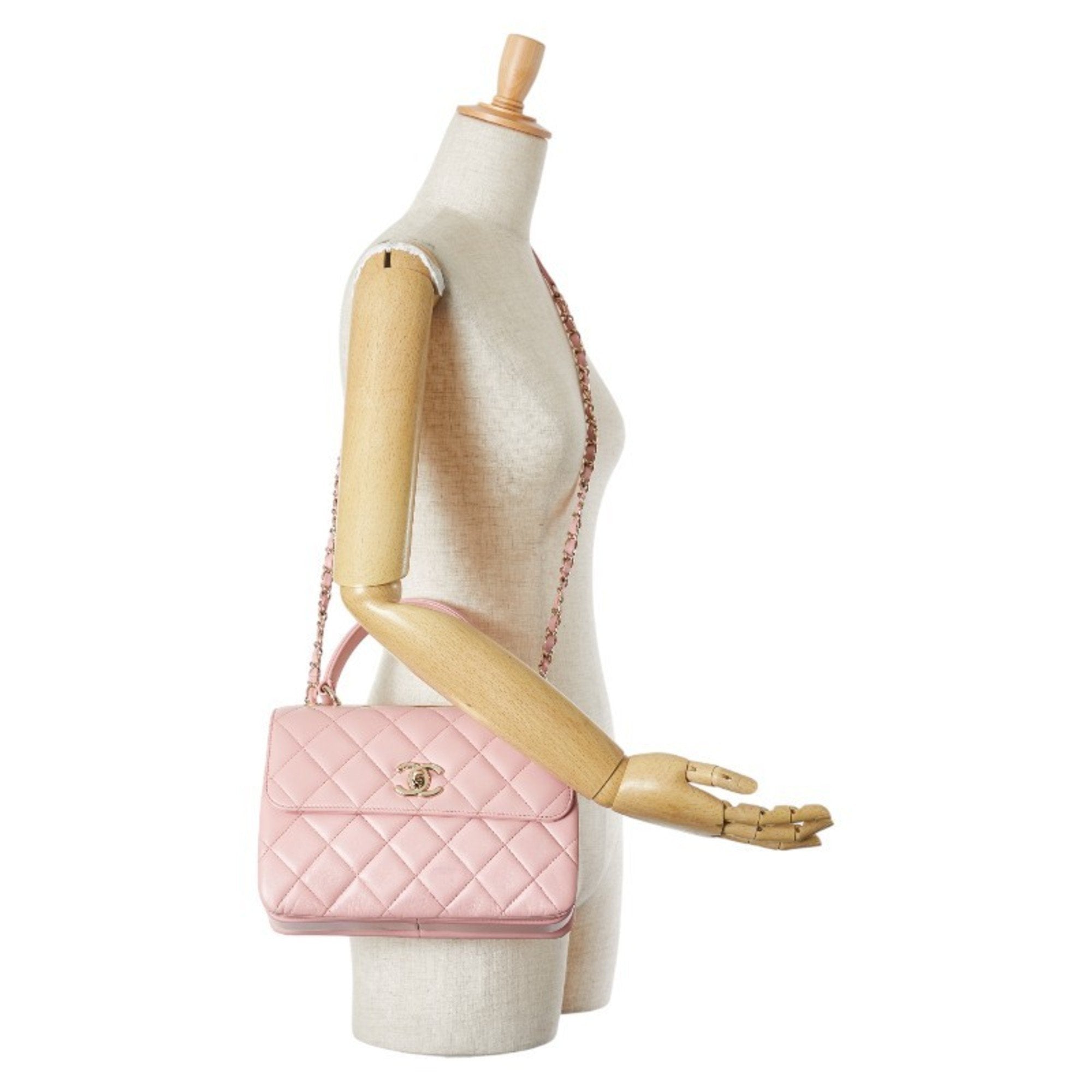 Chanel Pink Leather Handbag Shoulder Bag (Pre-Owned)
