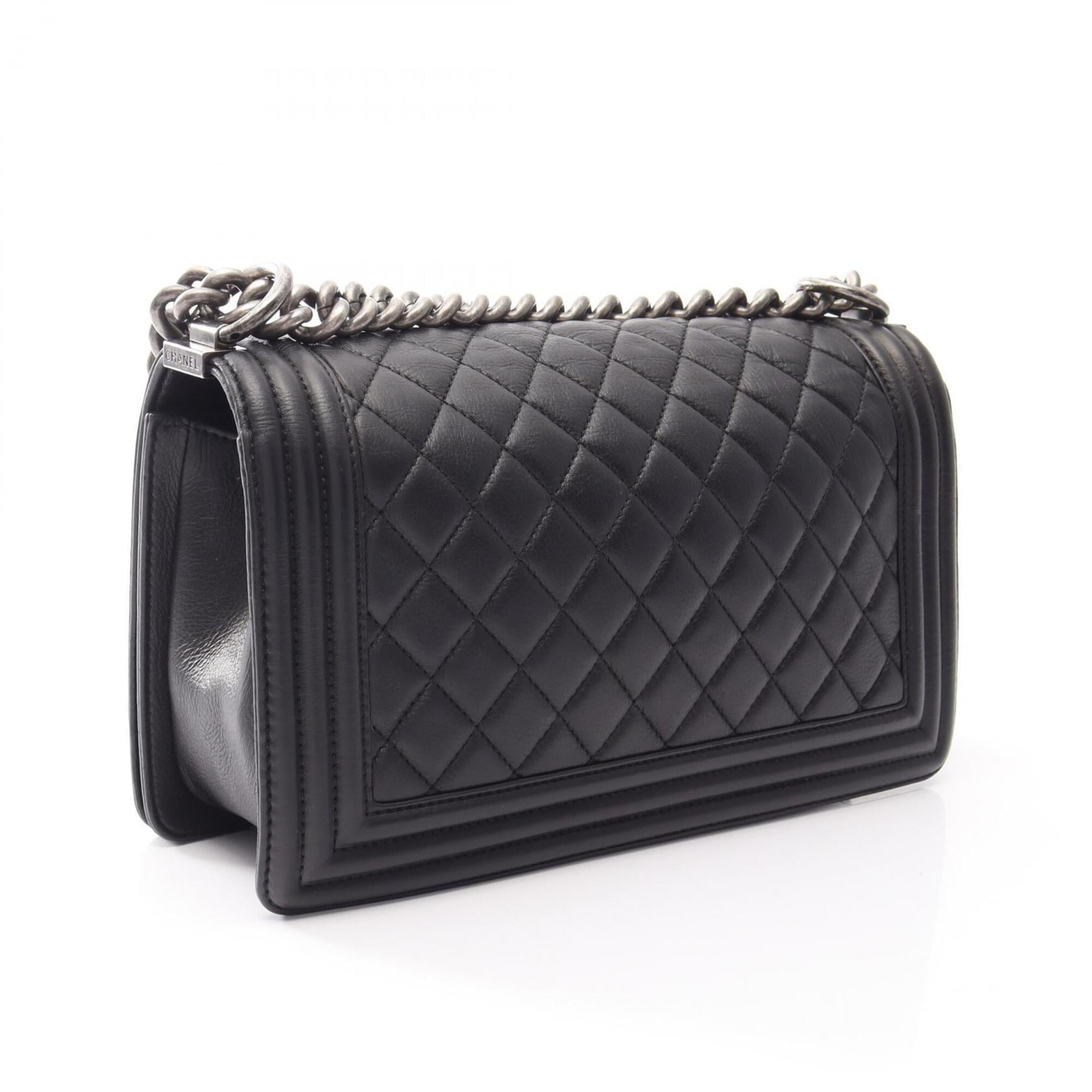 Chanel Black Leather Handbag Shoulder Bag (Pre-Owned)