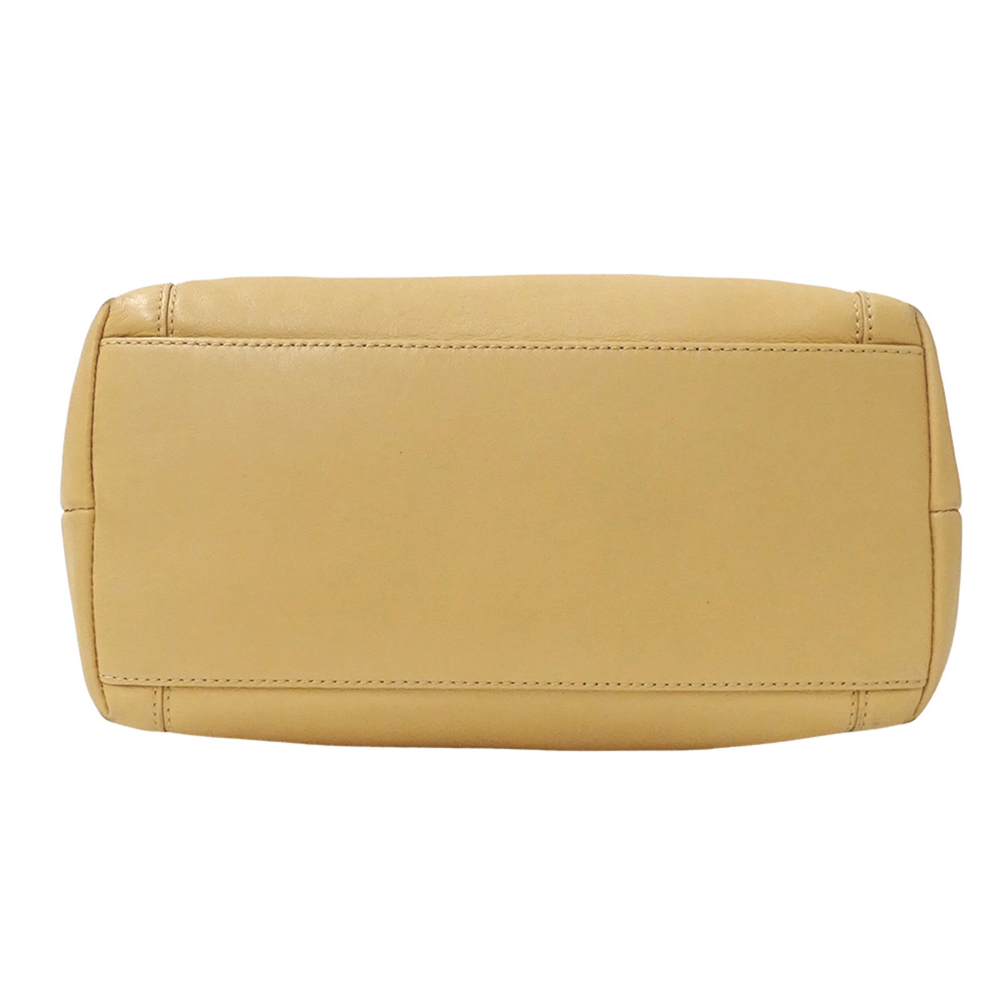 Chanel Beige Leather Handbag Shoulder Bag (Pre-Owned)