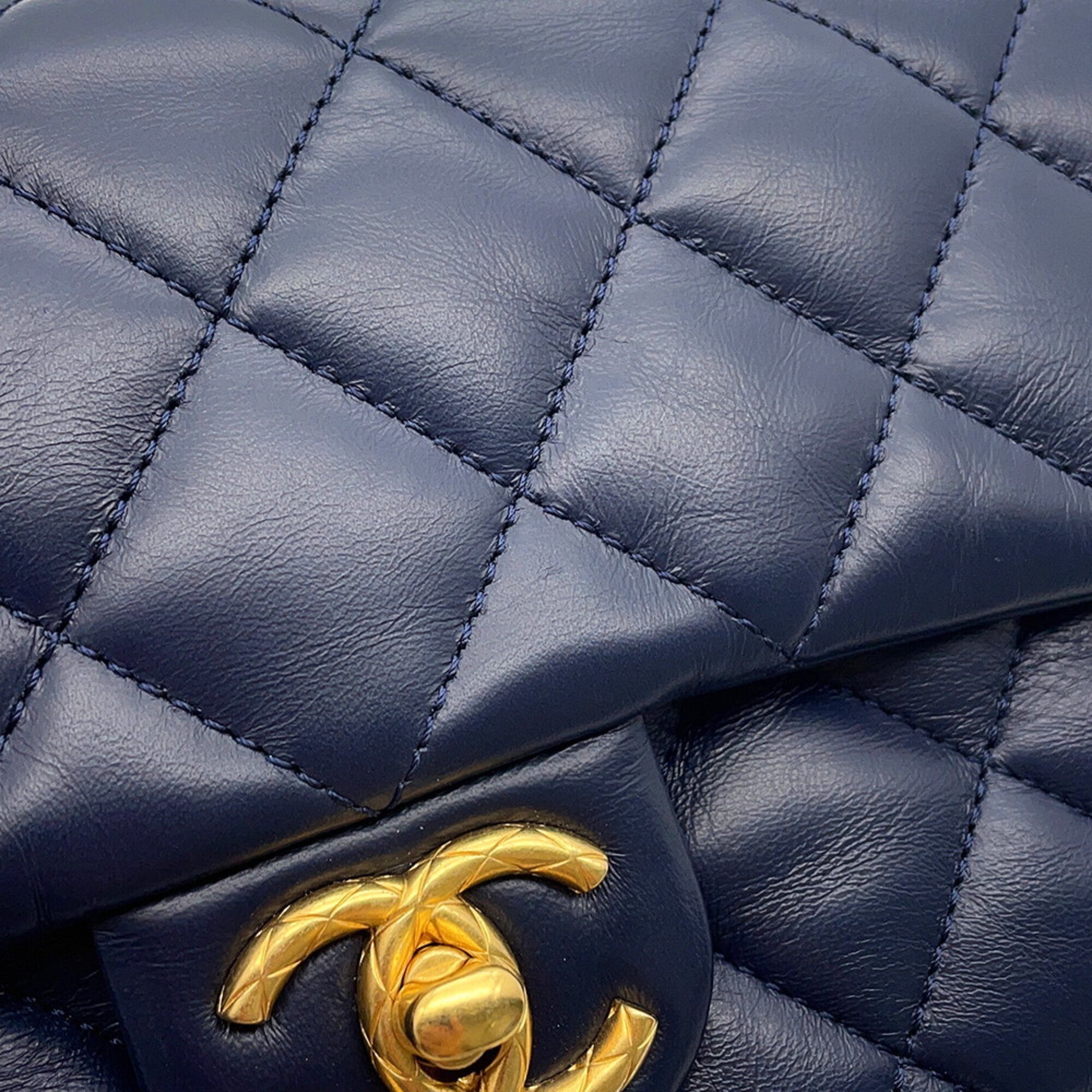 Chanel Navy Leather Handbag Shoulder Bag (Pre-Owned)
