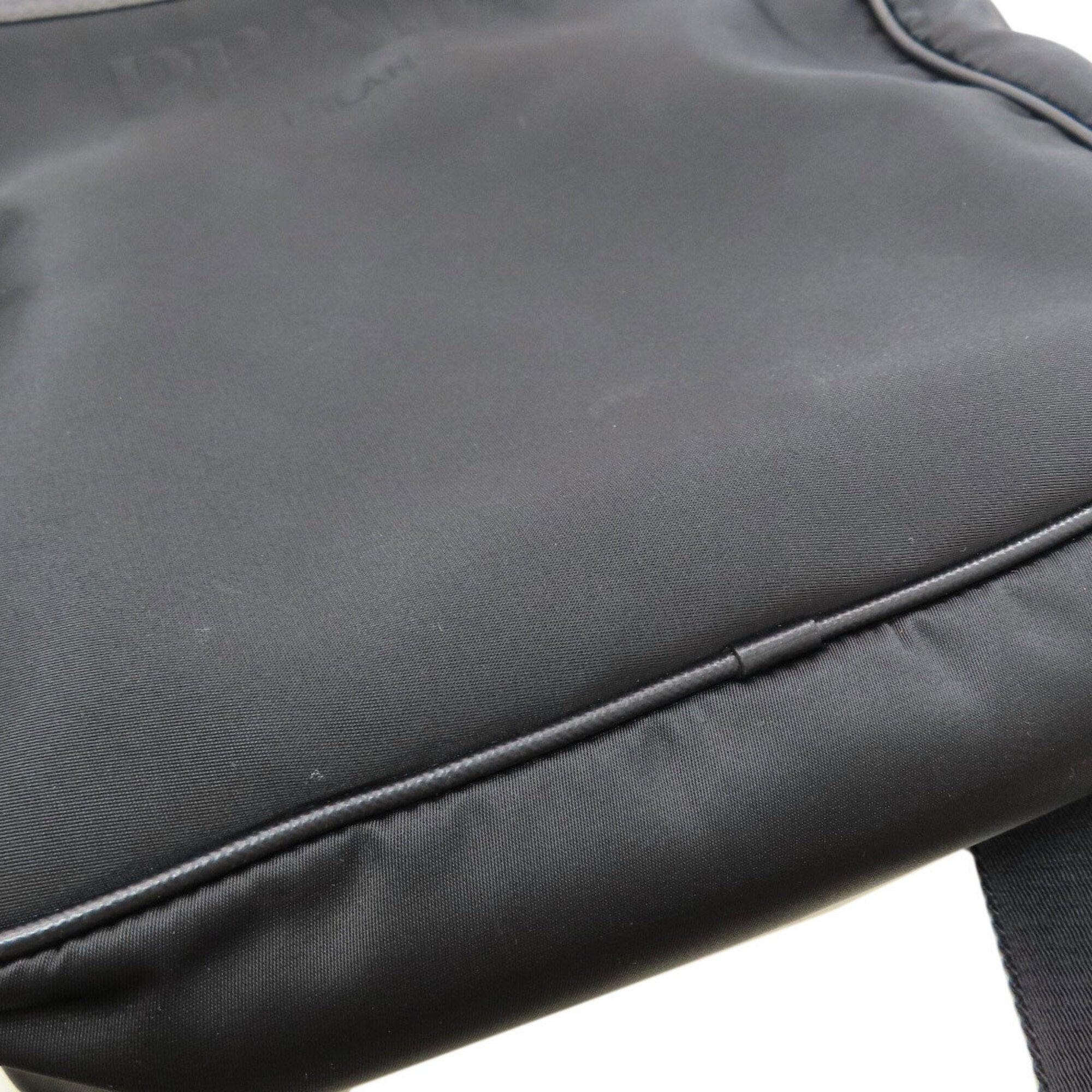 Prada Black Nylon Shoulder Bag (Pre-Owned)