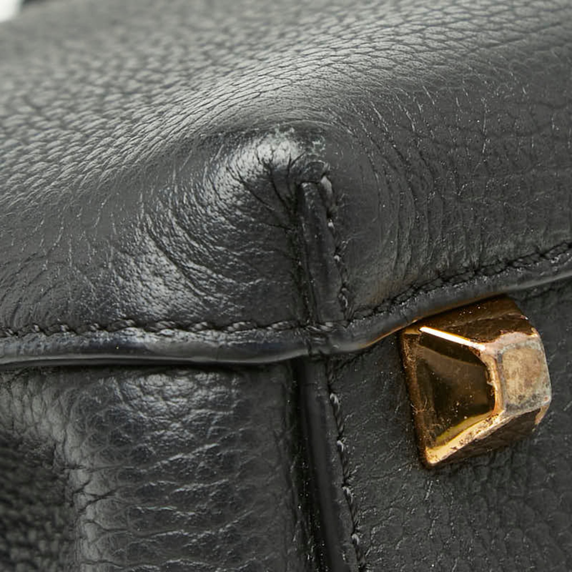 Mcm Black Leather Handbag Shoulder Bag (Pre-Owned)